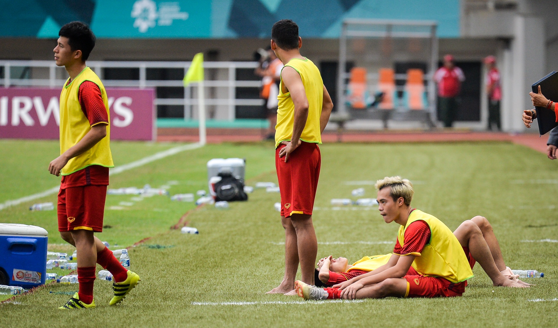 Minh Vuong gat nuoc mat anh 5