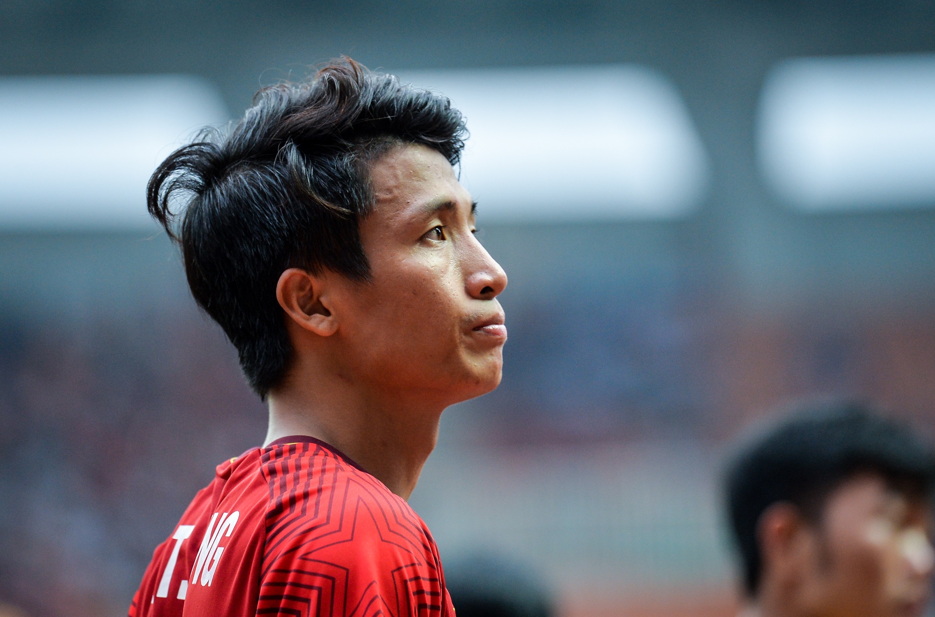 Minh Vuong gat nuoc mat anh 8