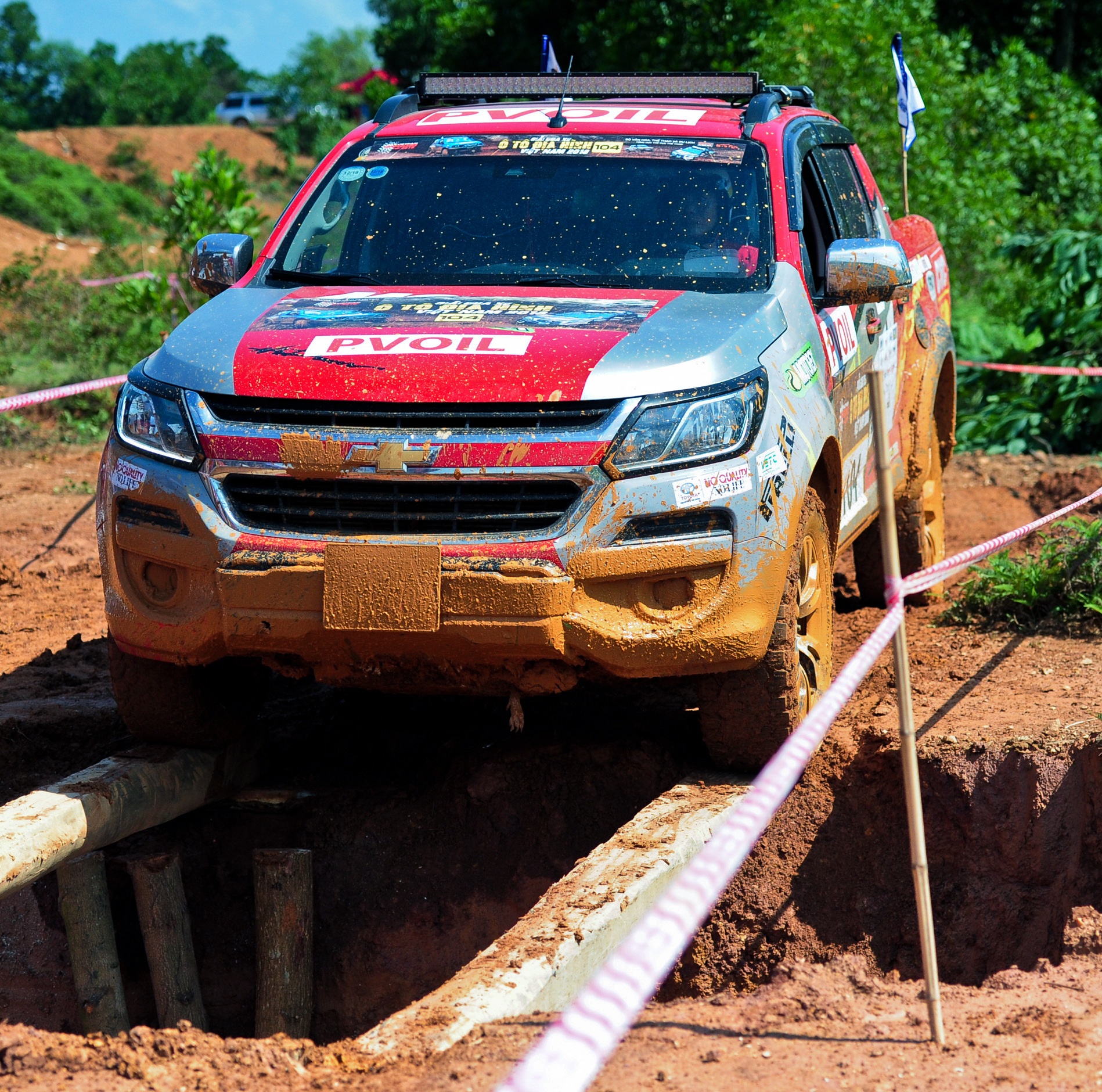 Xe độ offroad đứt tời ảnh 16 Xe do offroad dut toi anh 16