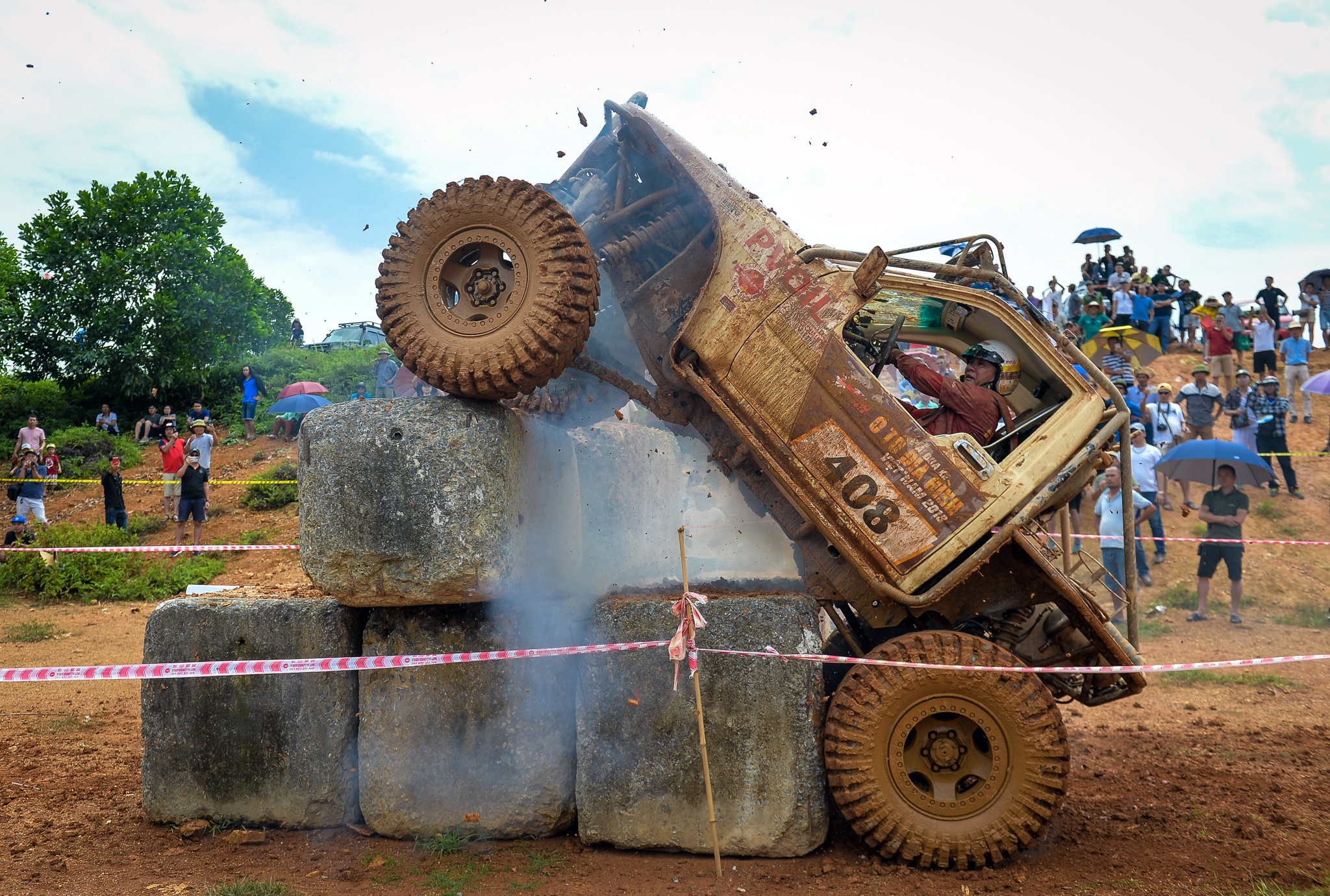 Xe độ offroad đứt tời ảnh 1 Xe do offroad dut toi anh 1