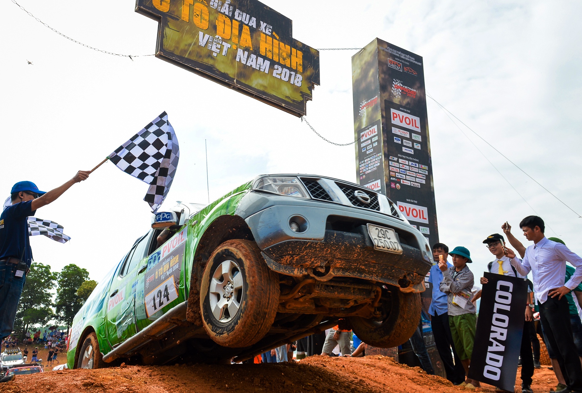 Xe độ offroad đứt tời ảnh 4 Xe do offroad dut toi anh 4