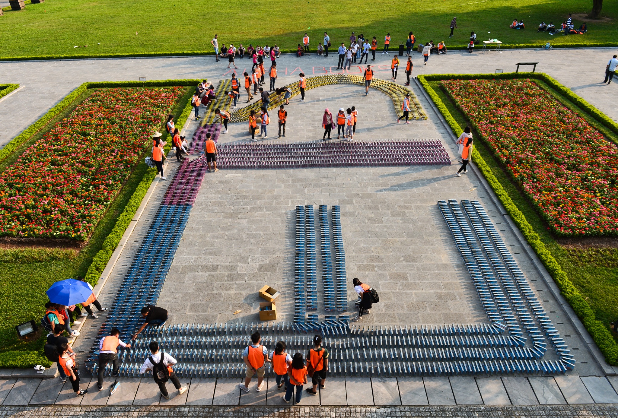 domino tu 3000 cuon sach anh 2