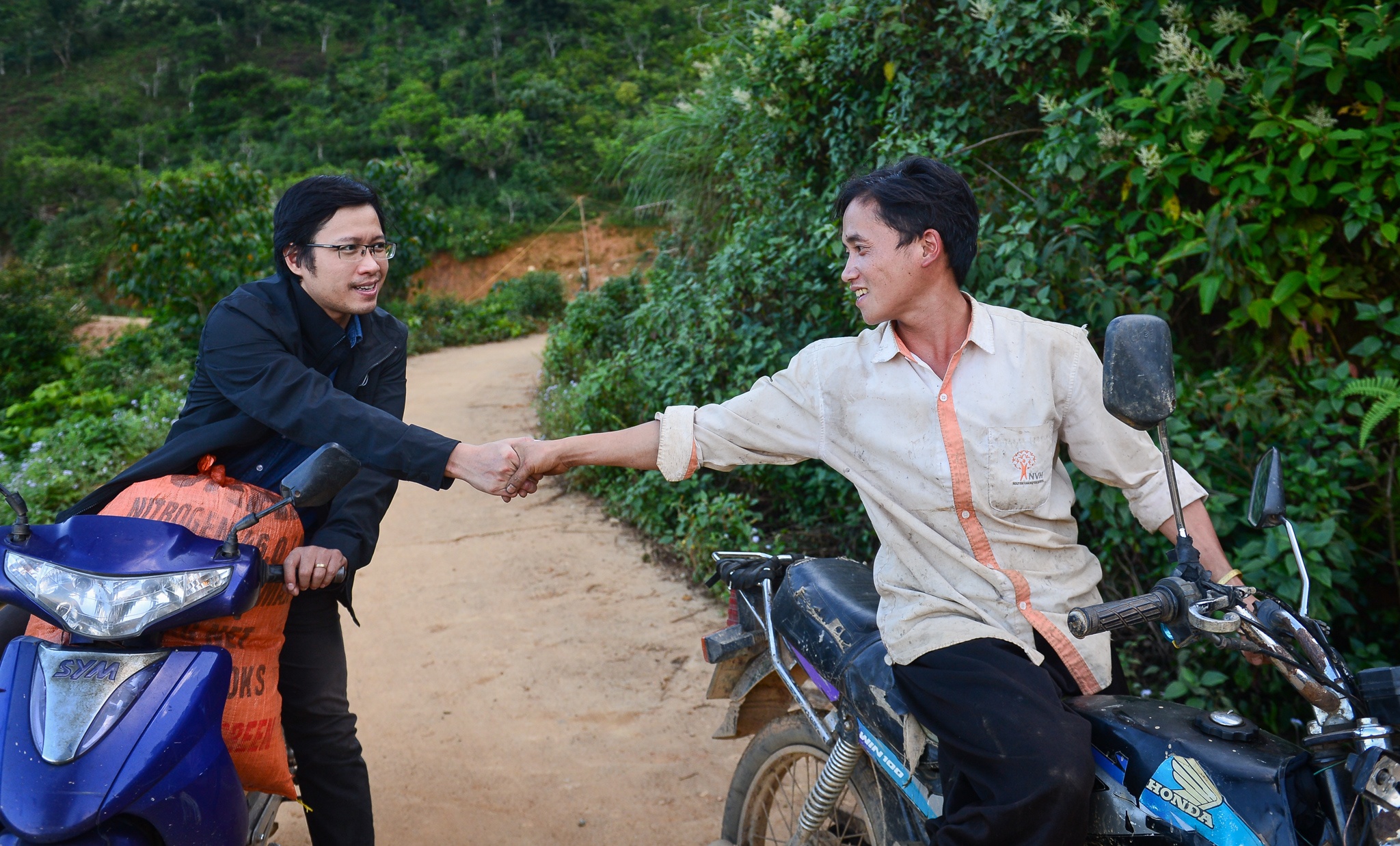 kỹ sư bỏ việc đi tìm vàng xanh ảnh 12 ky su bo viec di tim vang xanh anh 12