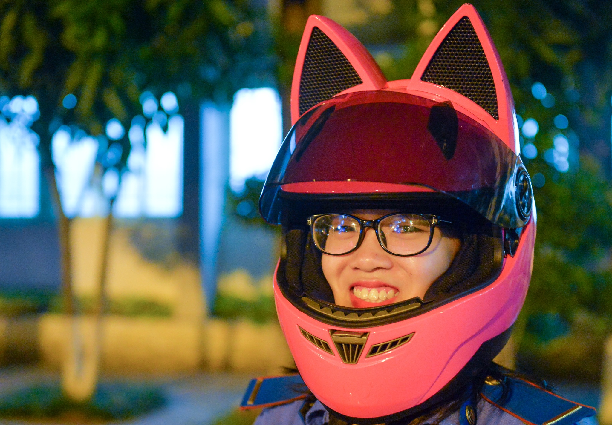 nu canh sat tuong lai lai xe phan khoi lon anh 11