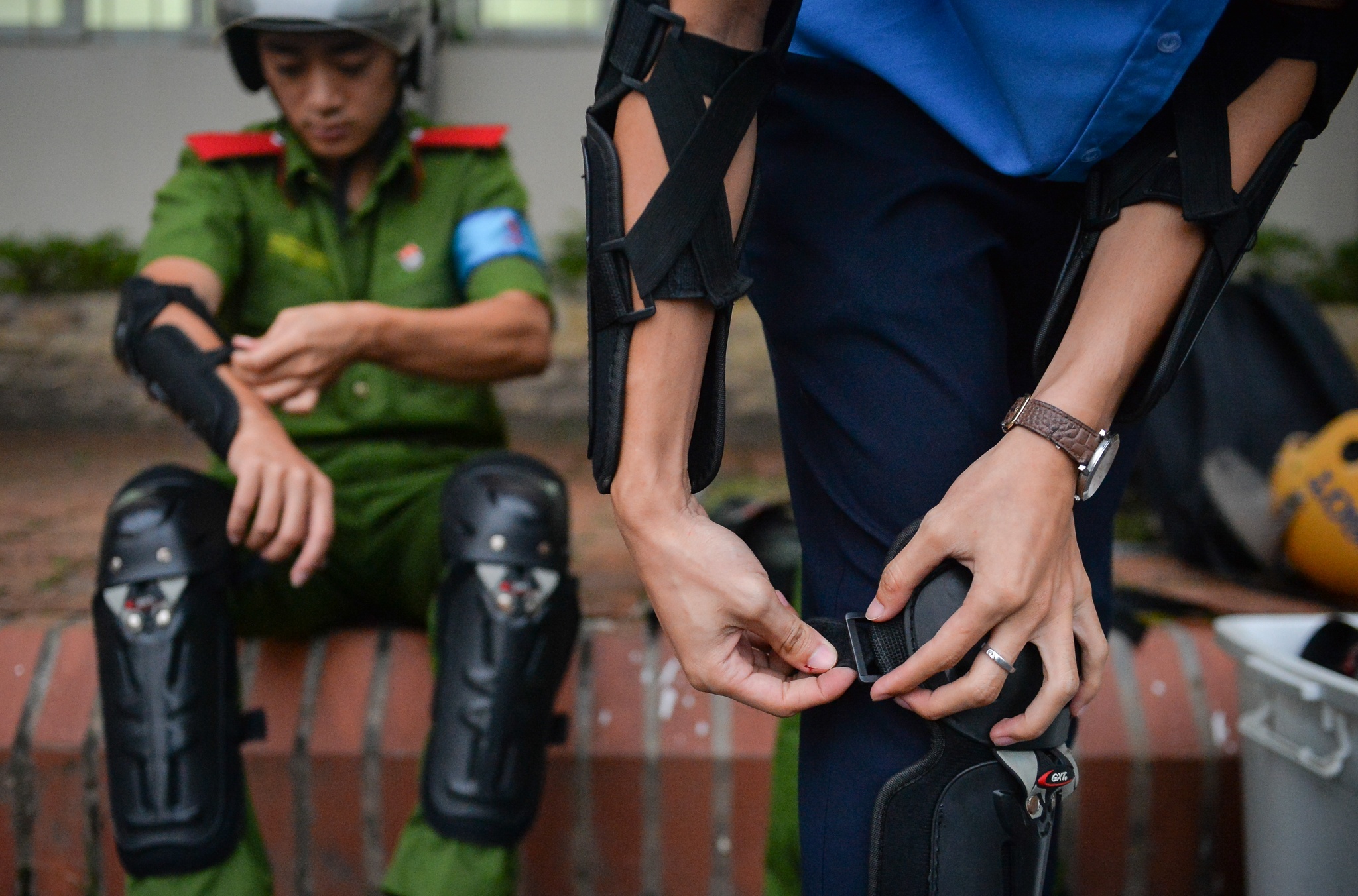 nu canh sat tuong lai lai xe phan khoi lon anh 4