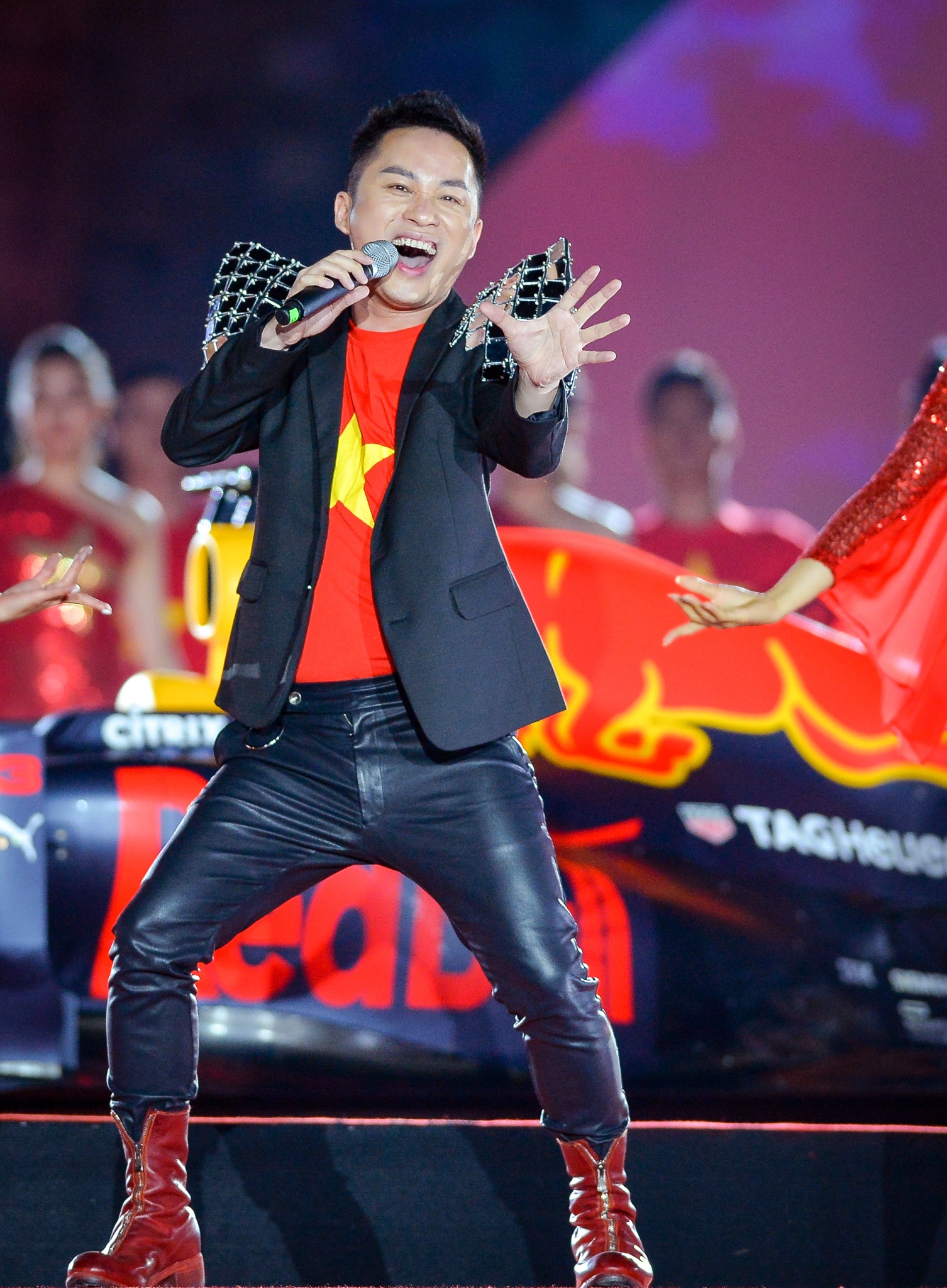 Xe dua cong thuc mot xuat hien o hoang thanh thang long anh 10