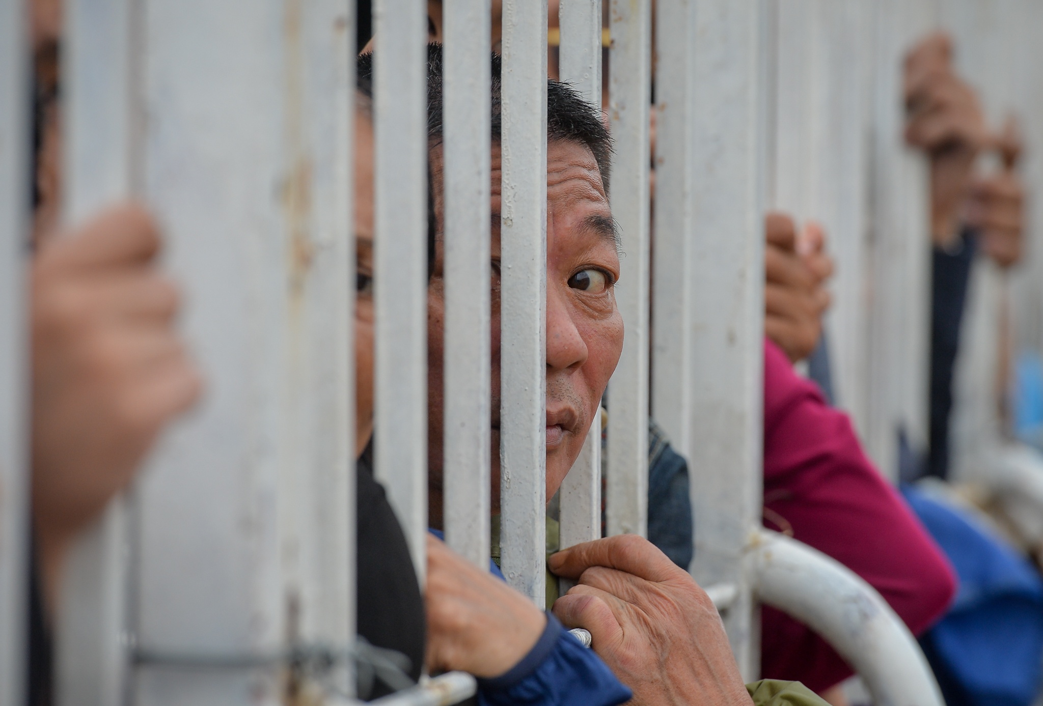 chen lan mua ve xem aff cup anh 7