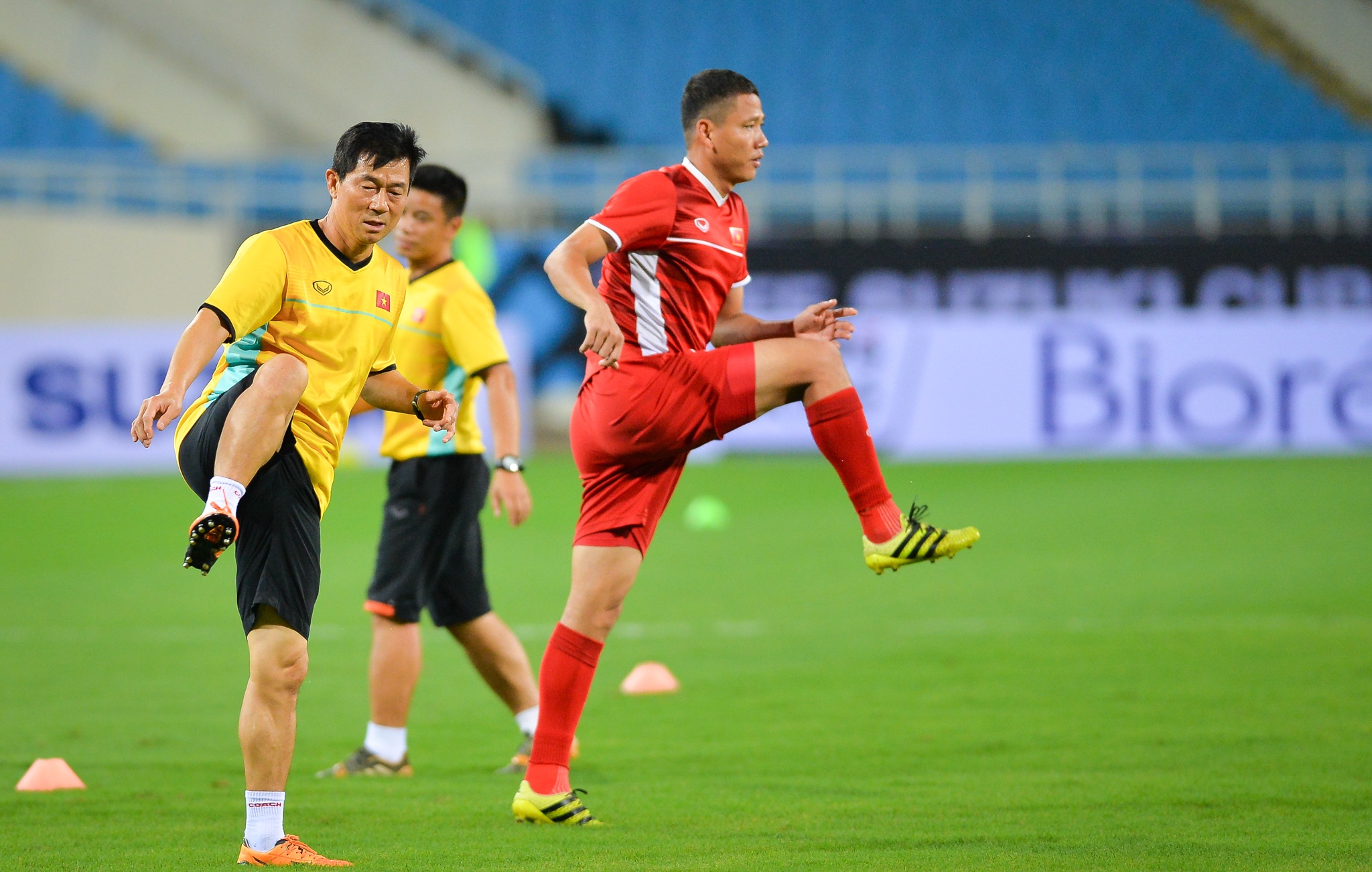 Doi tuyen Viet Nam lam quen san My Dinh anh 3