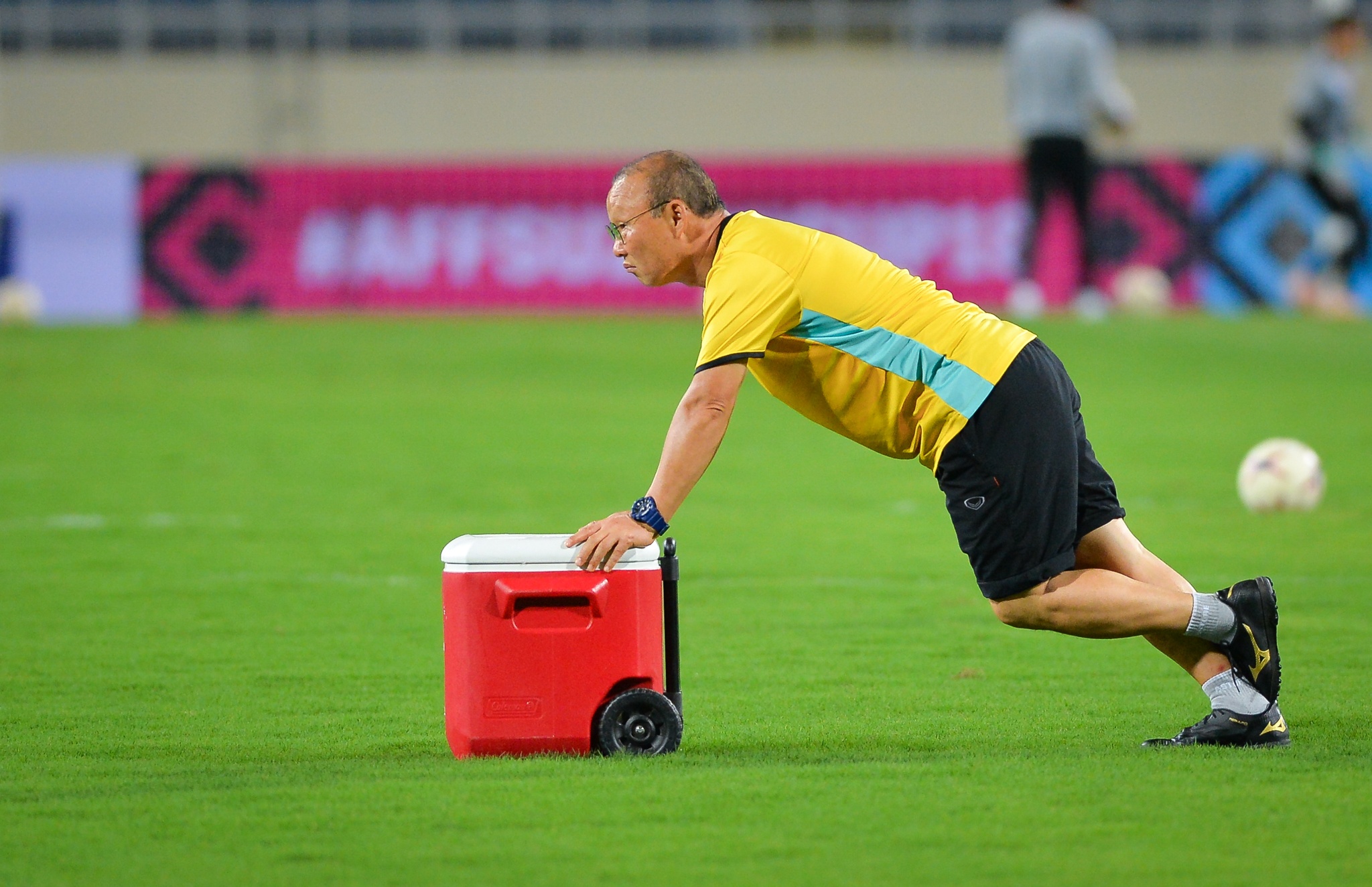 Doi tuyen Viet Nam lam quen san My Dinh anh 8