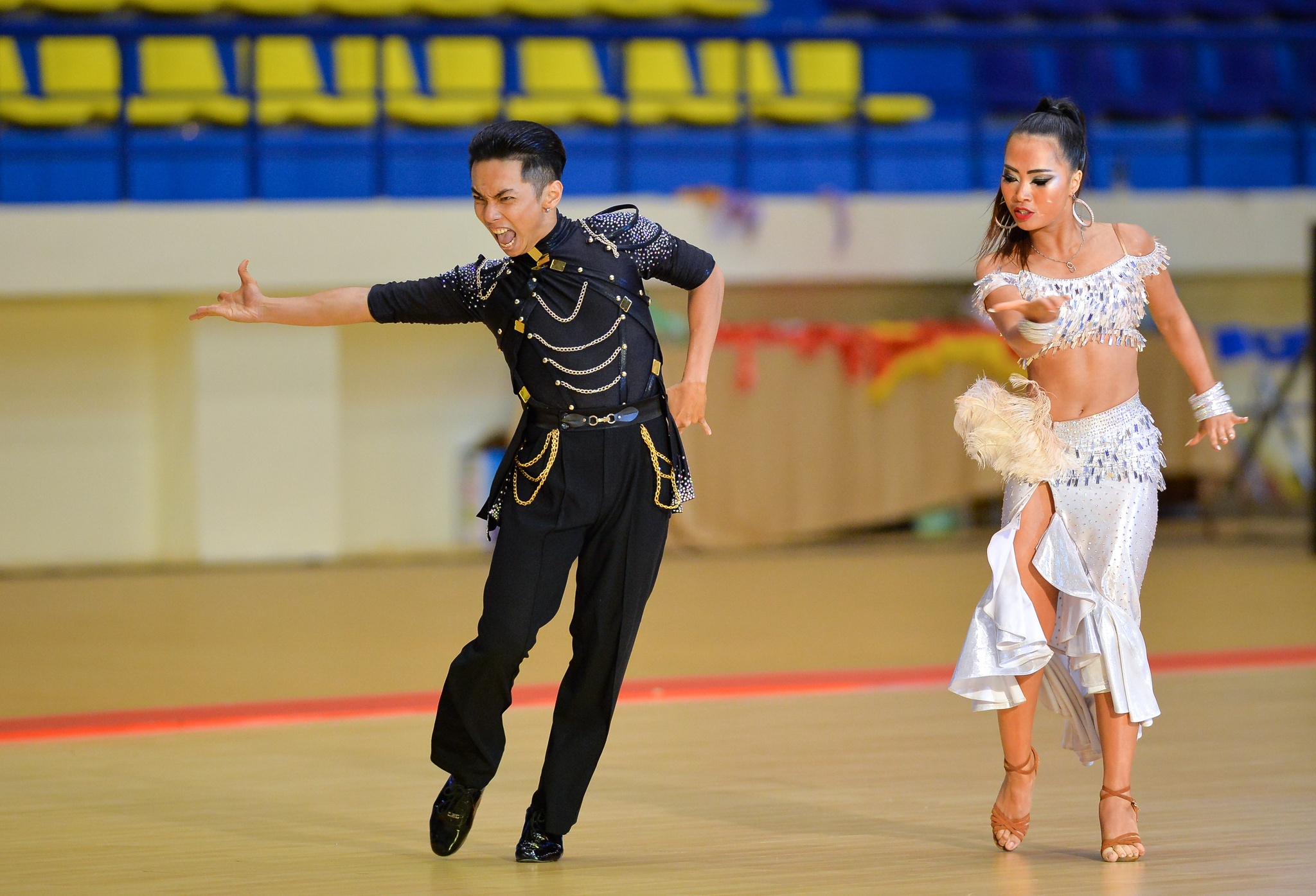 Khanh Thi len ke hoach cho Phan Hien anh 4