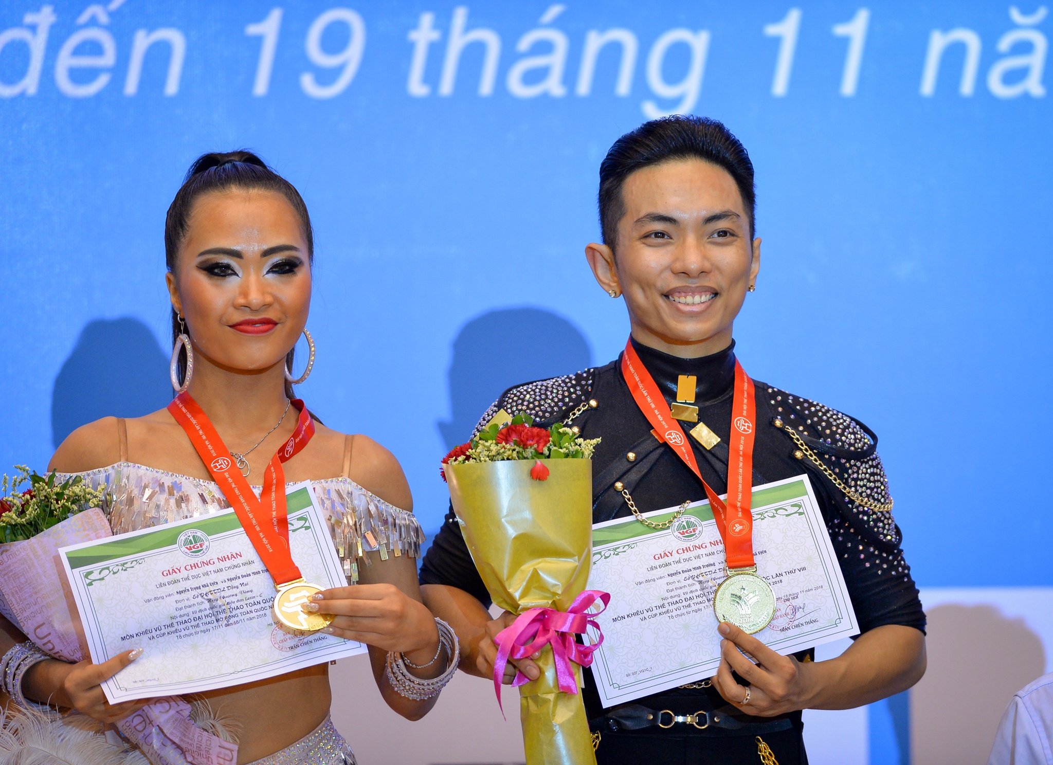 Khanh Thi len ke hoach cho Phan Hien anh 6