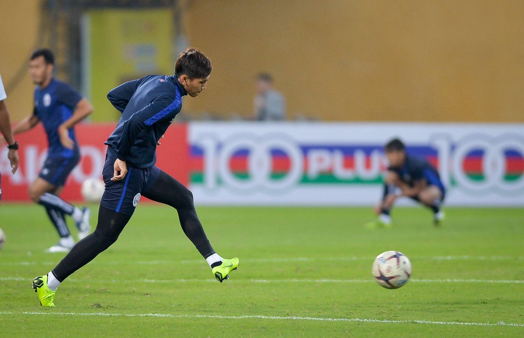 messi campuchia, anh 3