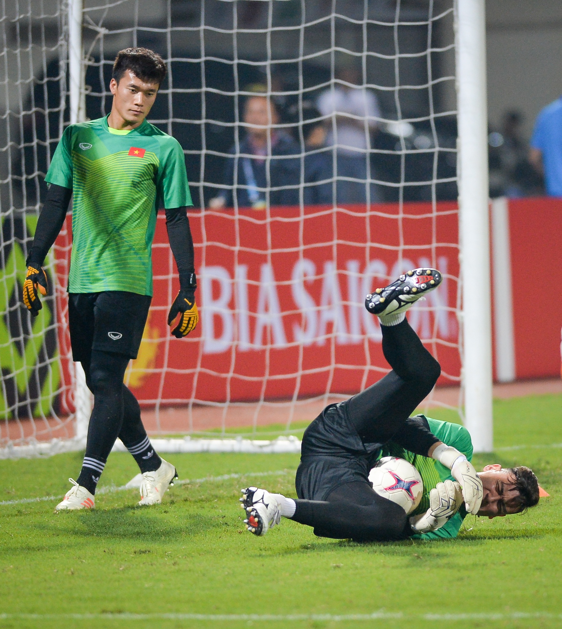 Van Hau vui ve truoc khi doi dau doi tuyen Campuch anh 5