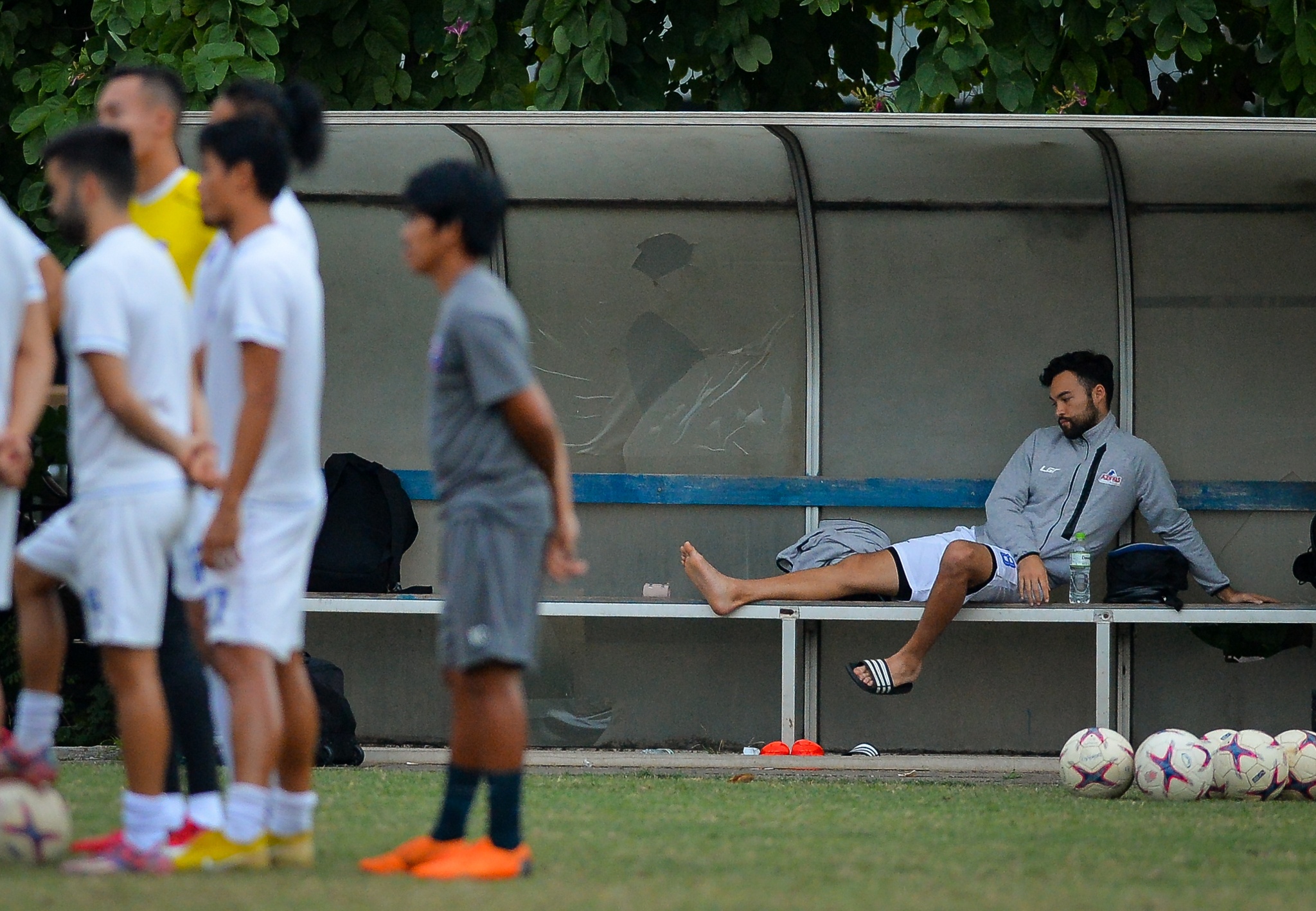 Phil Younghusband,  Philippines,  Viet Nam,  Park Hang Seo,  AFF,  Anh Duc,  Quang Hai,  Sven Goran Eriksson anh 1