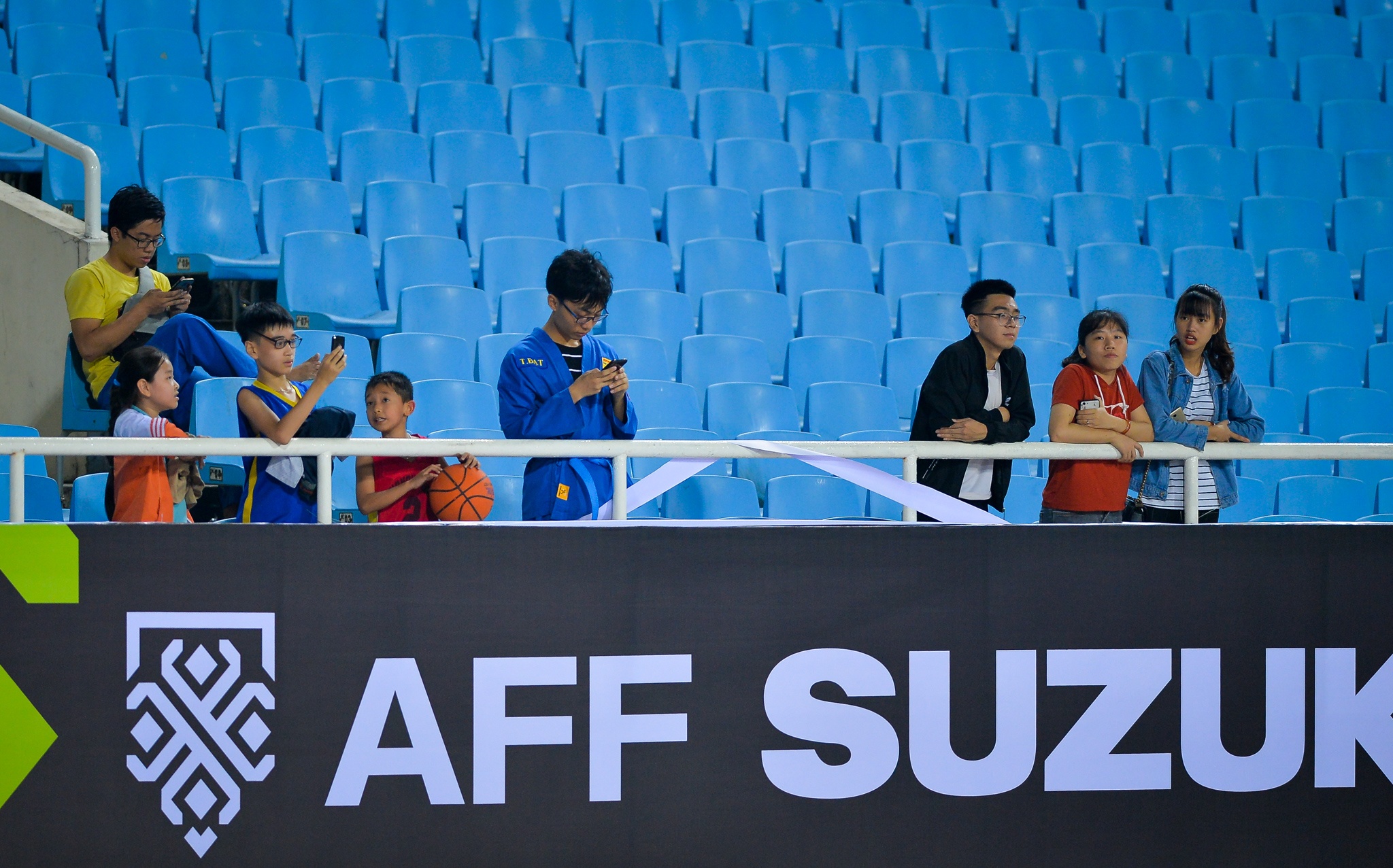 Van Toan tro lai tap luyen anh 10