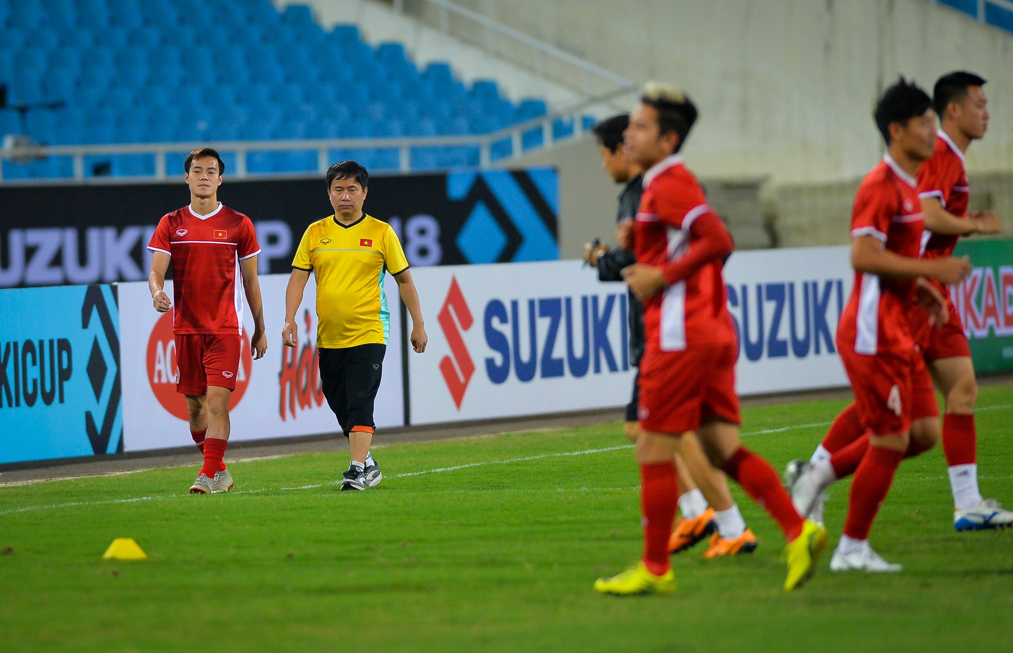 Van Toan tro lai tap luyen anh 2