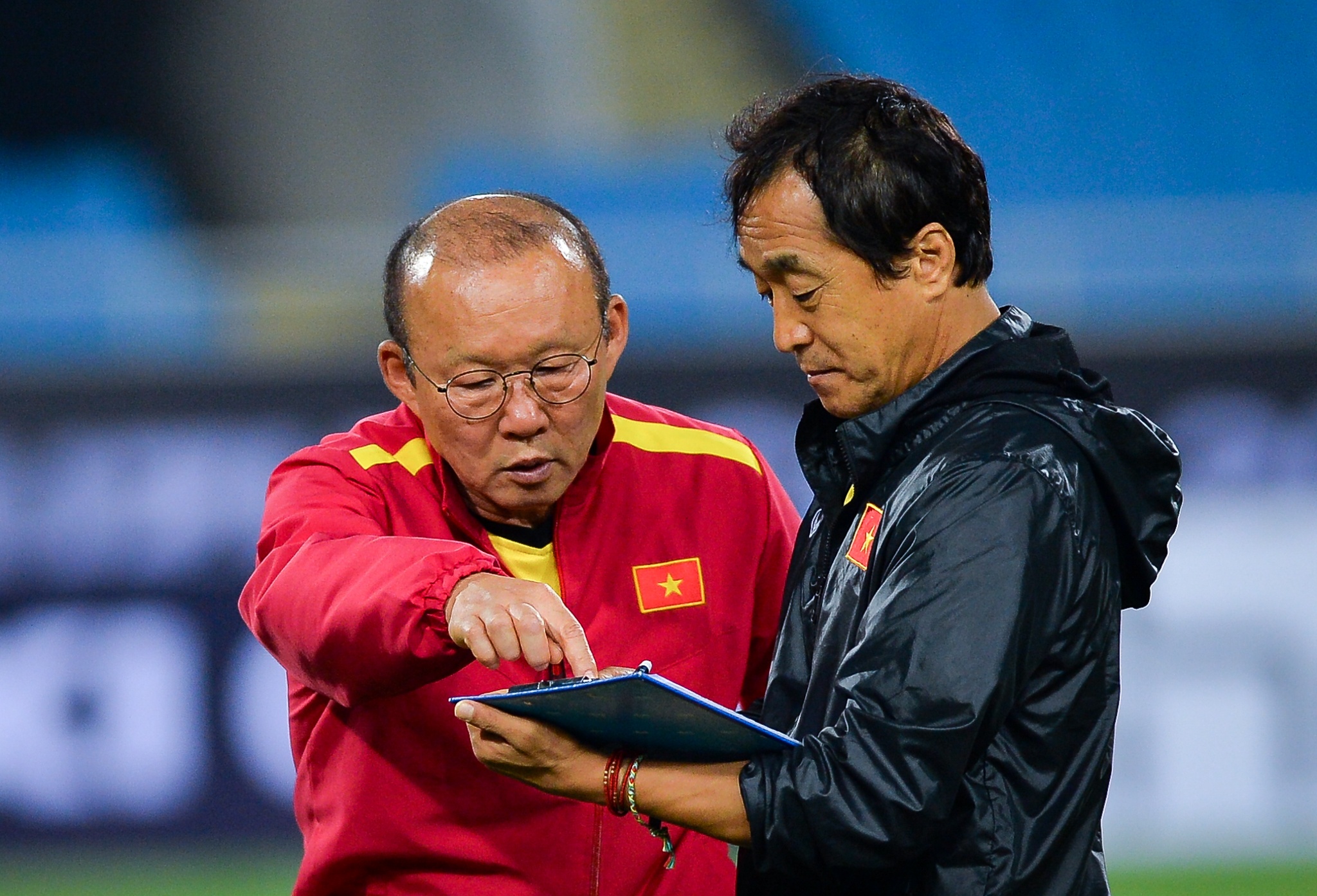 Van Toan tro lai tap luyen anh 9