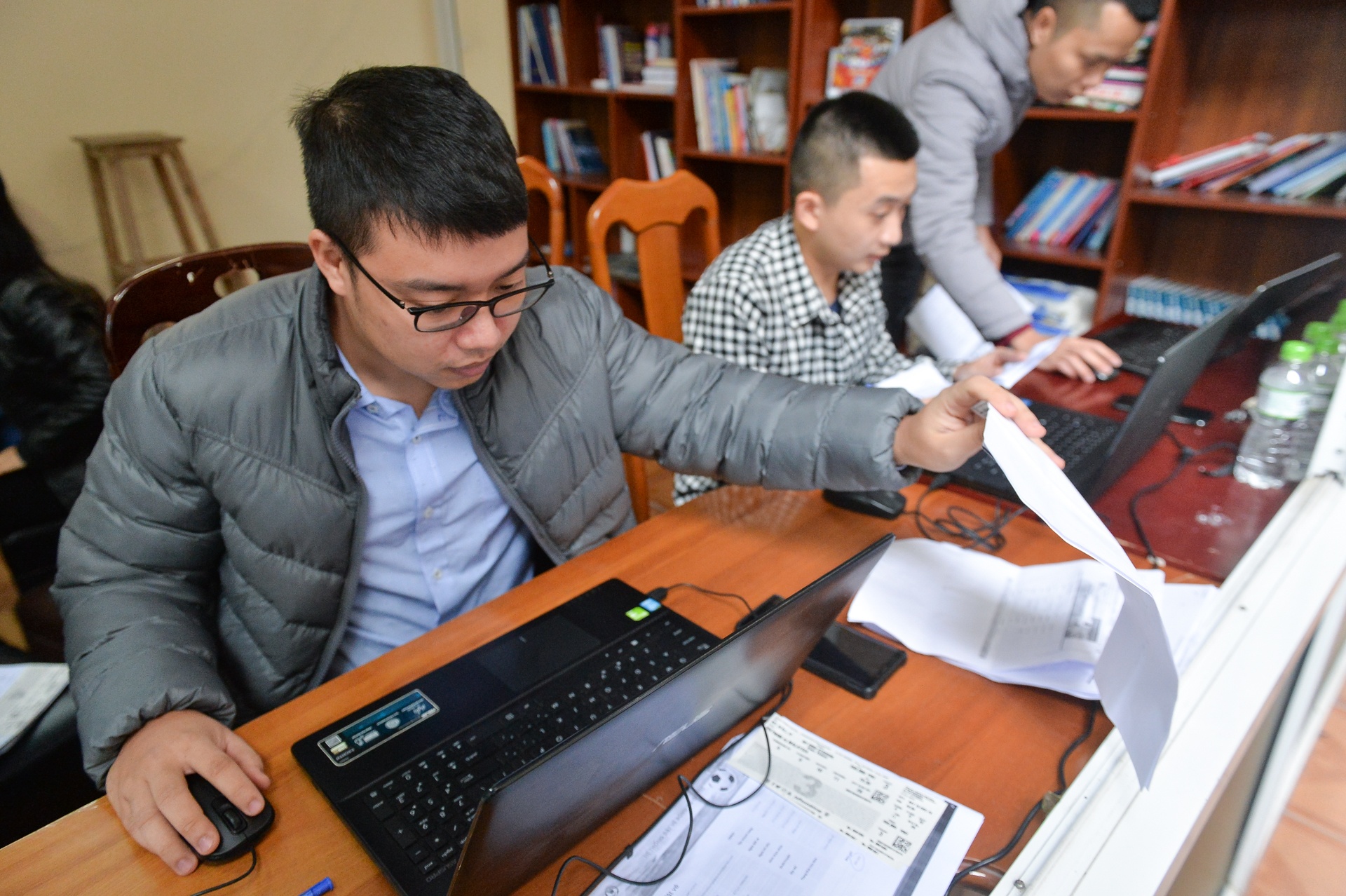 gia ve chung ket qua cao anh 11