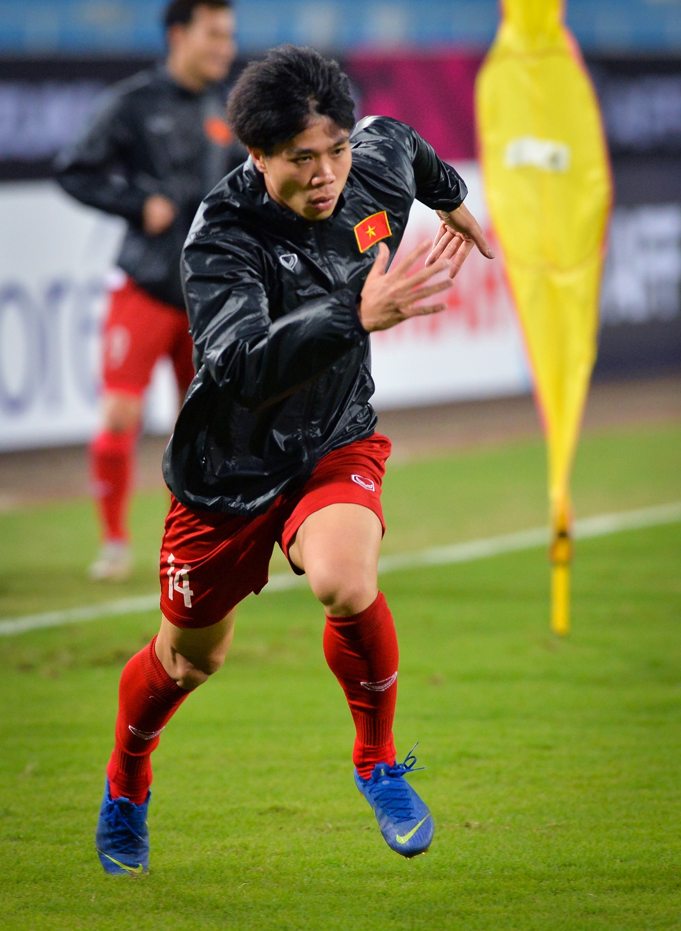 Van Toan tro lai anh 5