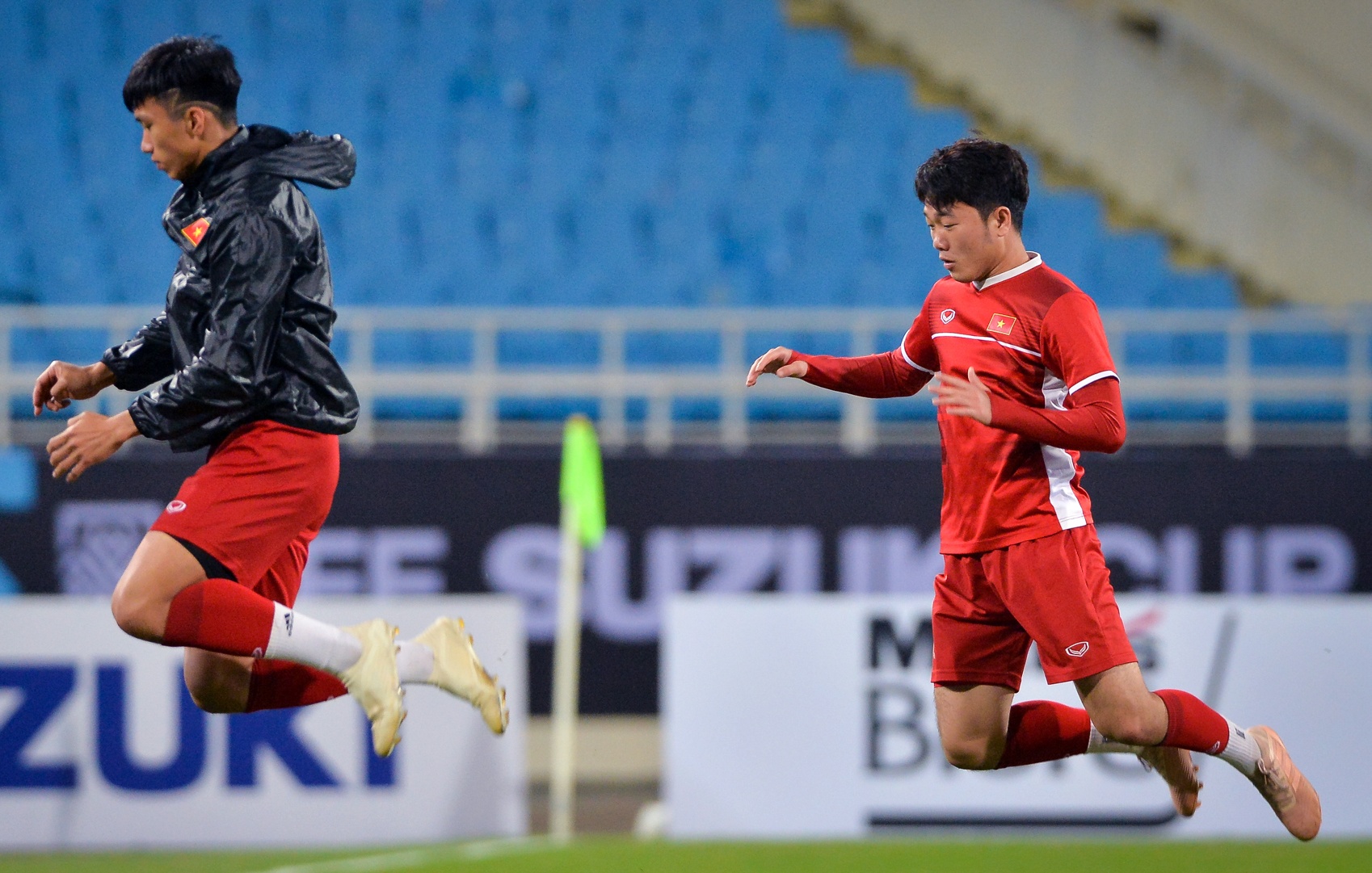 Van Toan tro lai anh 6