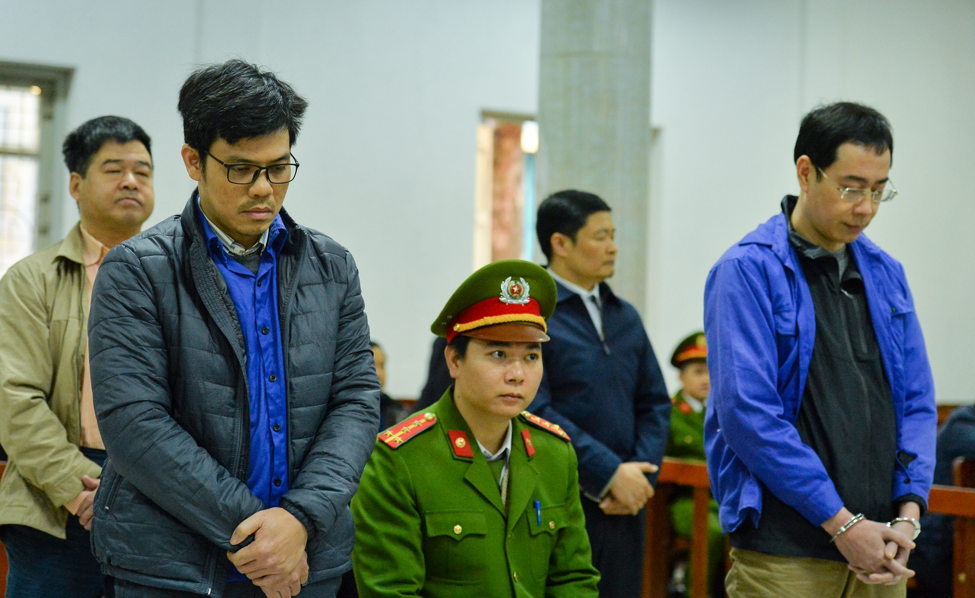 Nguyễn Xuân Sơn ảnh 2 Nguyen Xuan Son anh 2