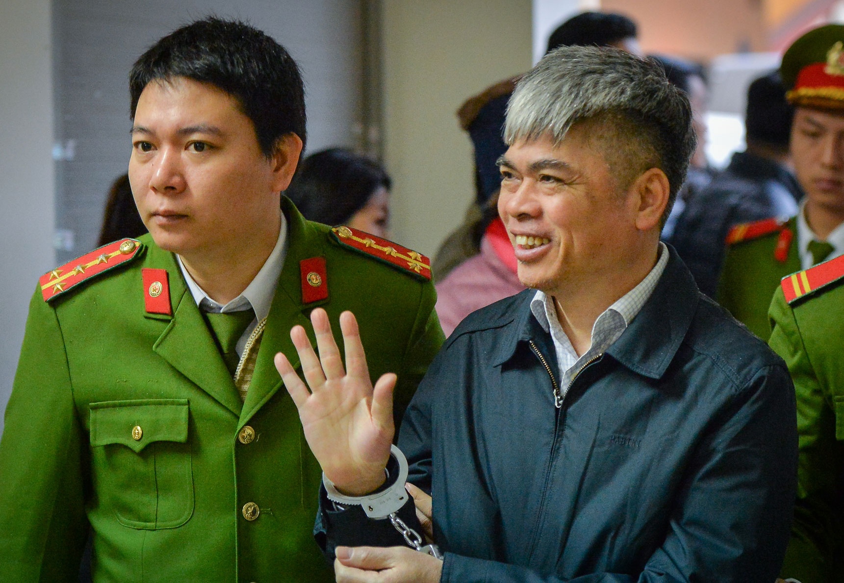 Nguyen Xuan Son - nguoi mang an tu xuat hien o phien toa dip gan Tet hinh anh