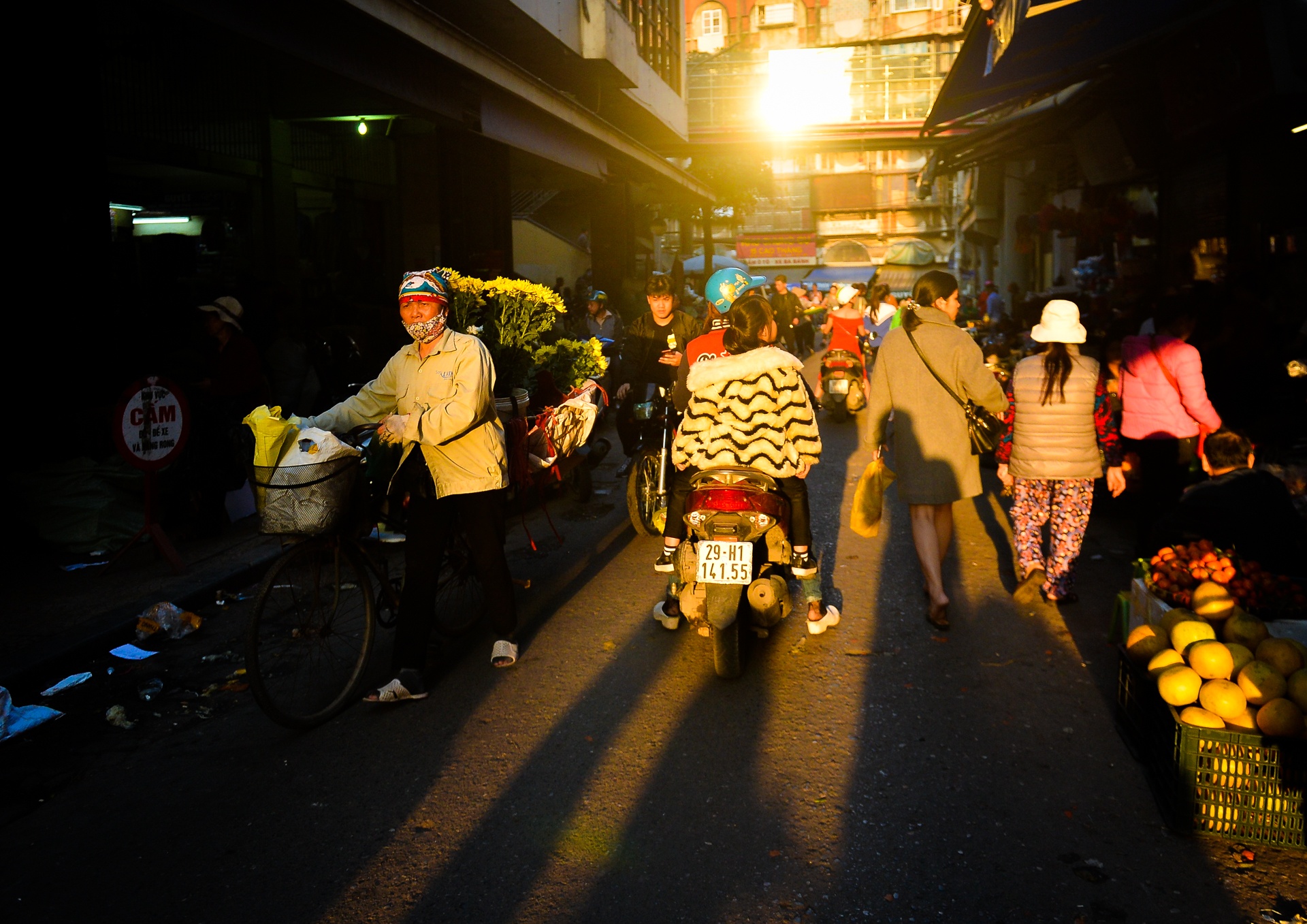 o mai dat hang ngay giap tet anh 1