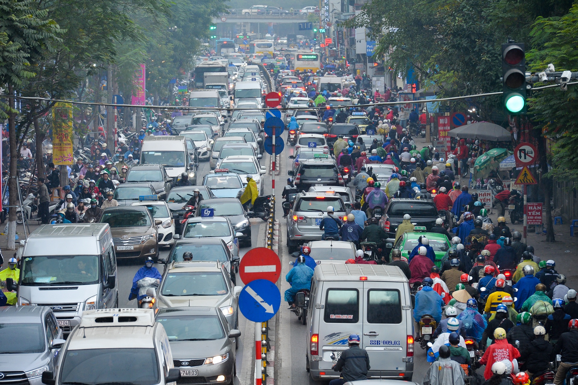 Quan ao dai ha gia trong ngay giap tet anh 1