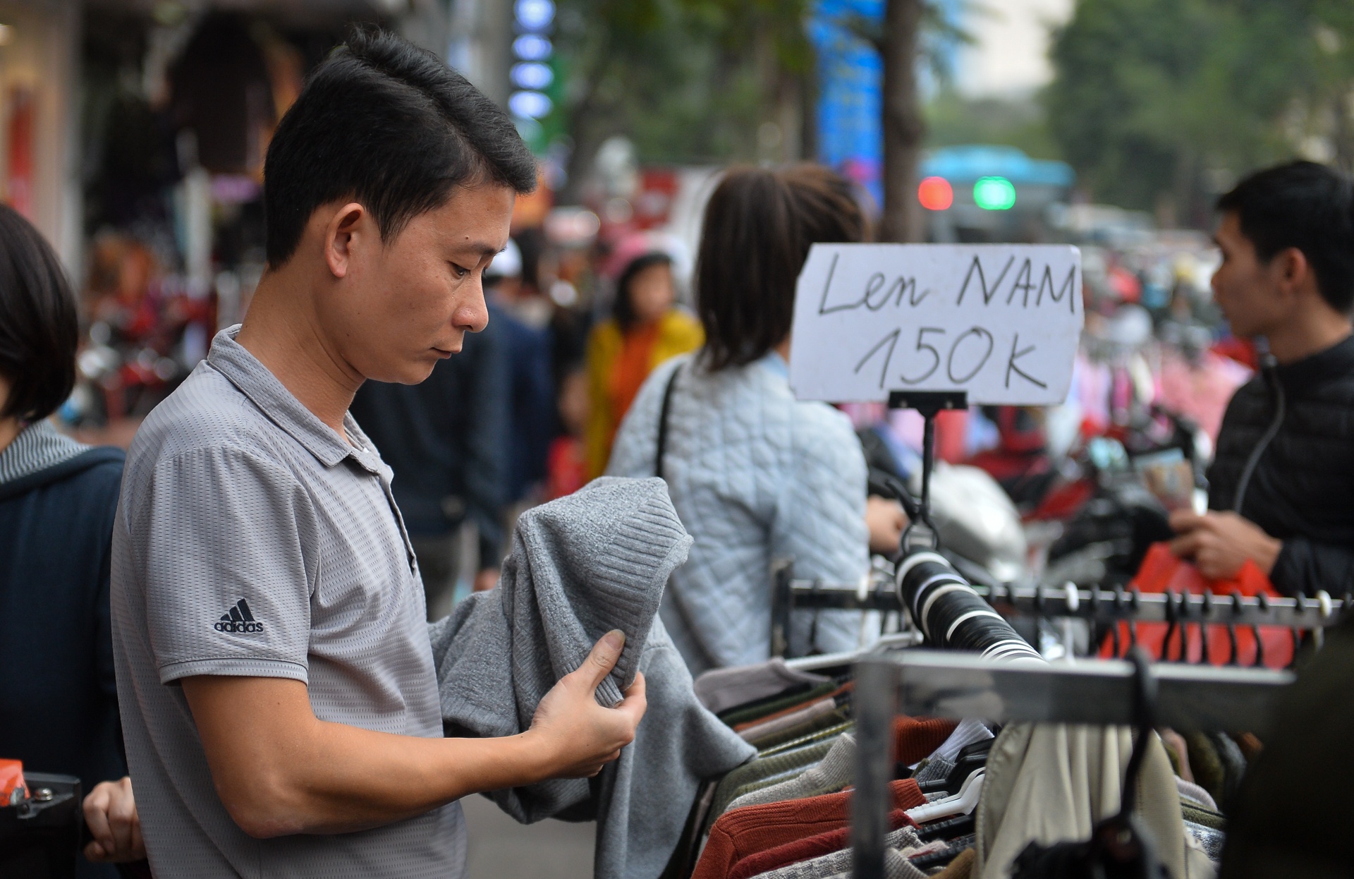 Quan ao dai ha gia trong ngay giap tet anh 5