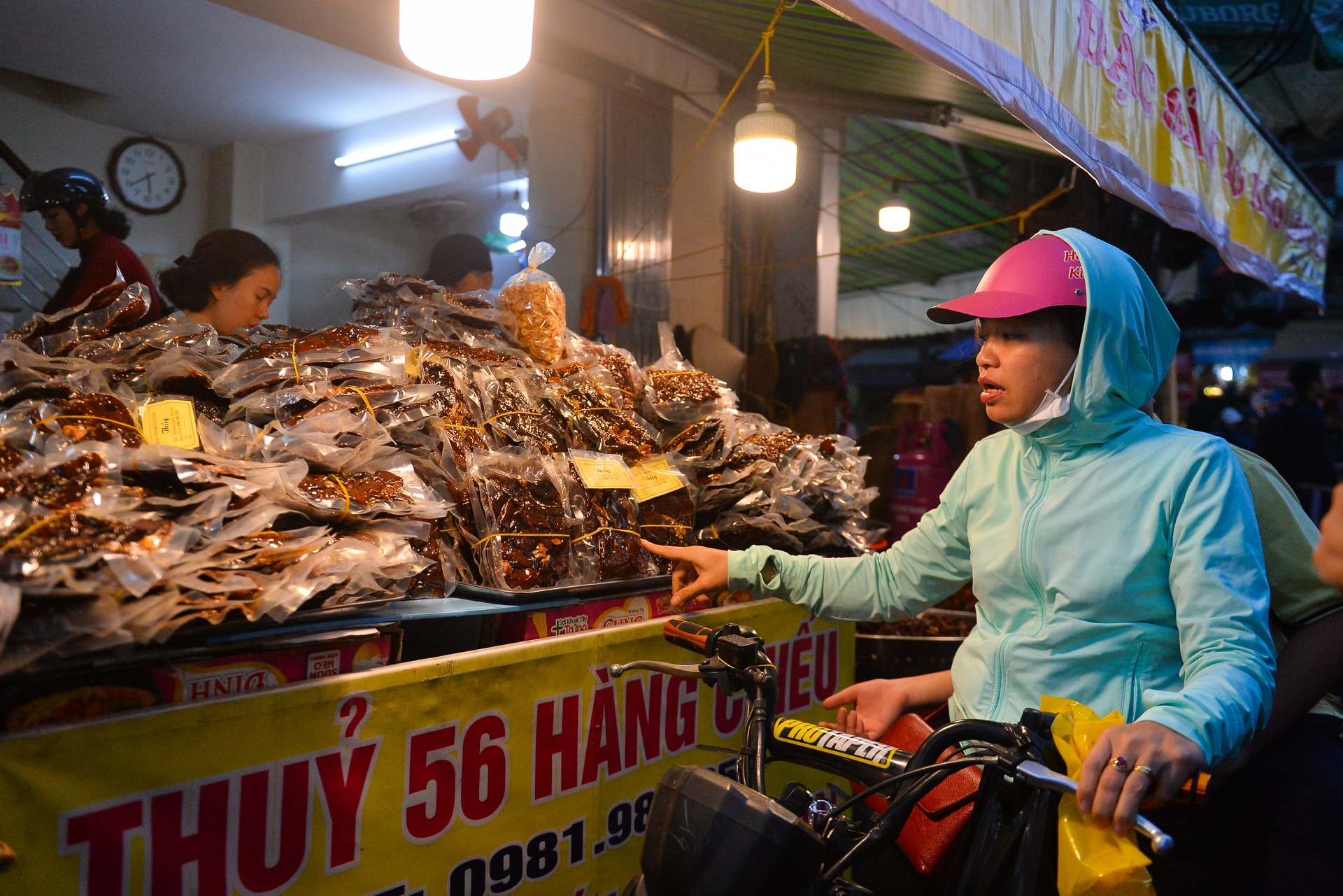 o mai dat hang ngay giap tet anh 7