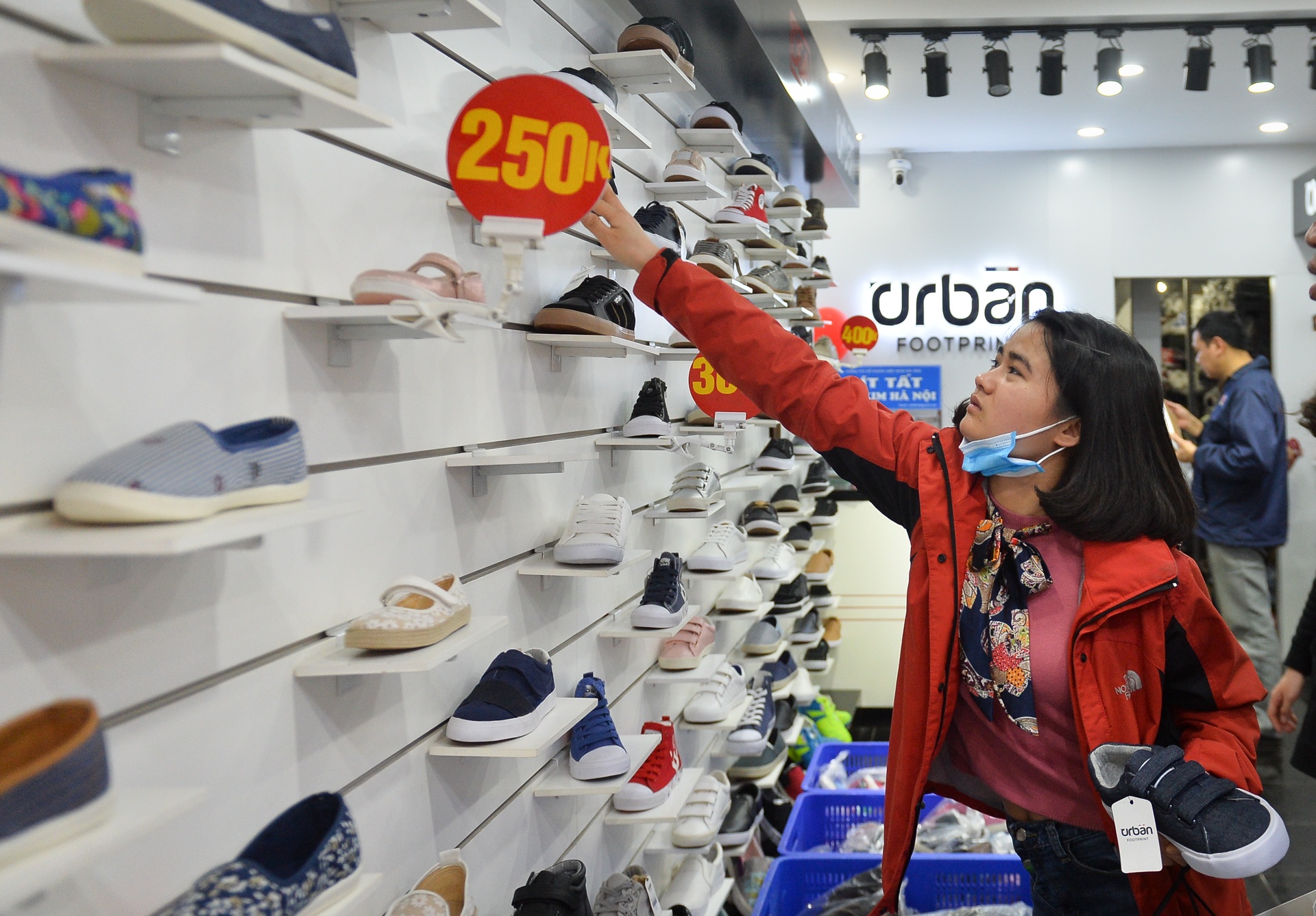 Quan ao dai ha gia trong ngay giap tet anh 9