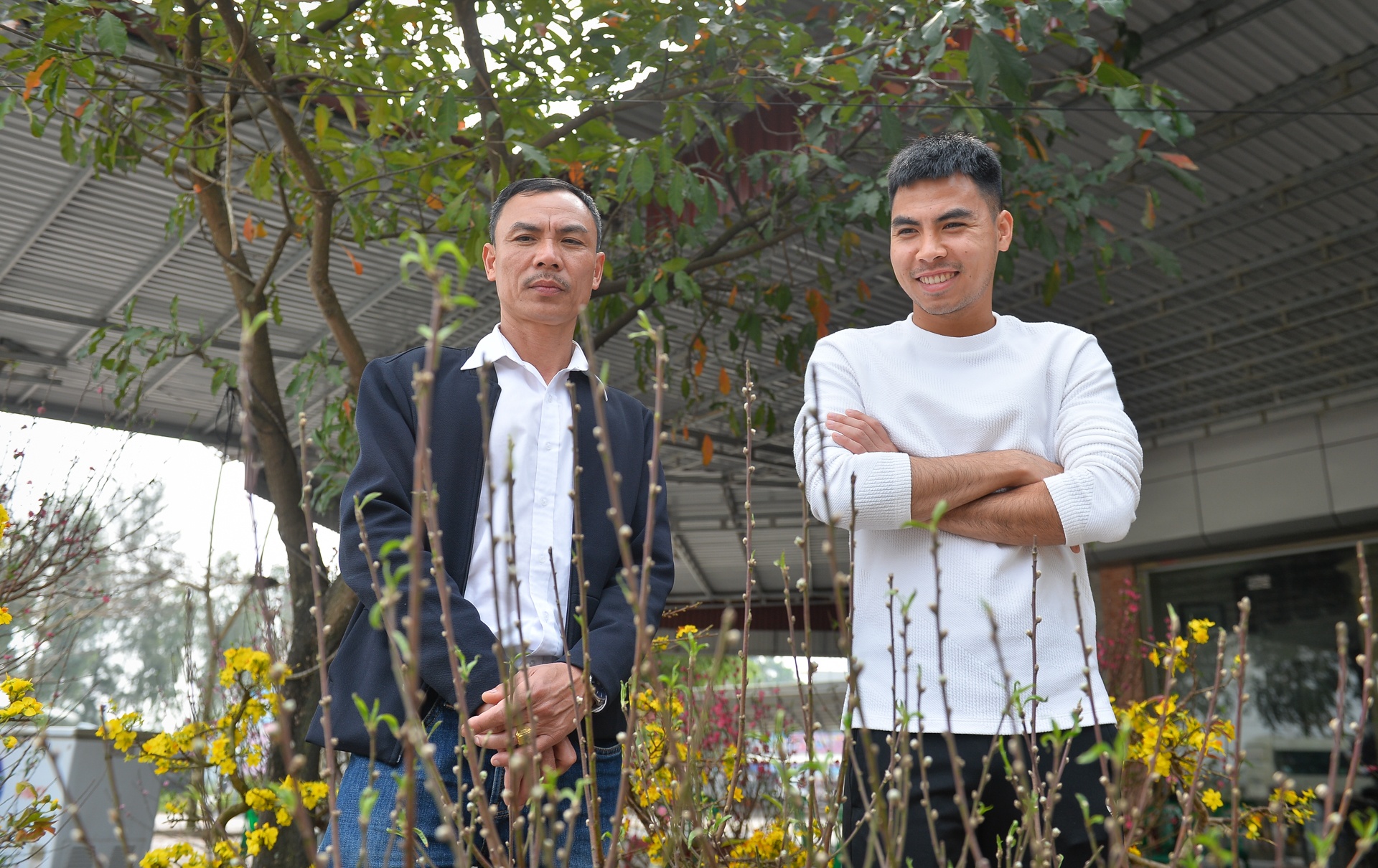 Duc Huy cung bo chon hoa anh 2