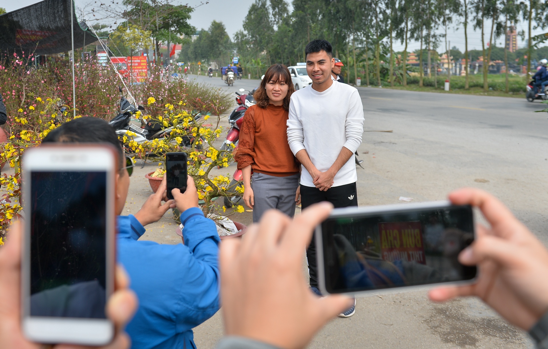 Duc Huy cung bo chon hoa anh 4