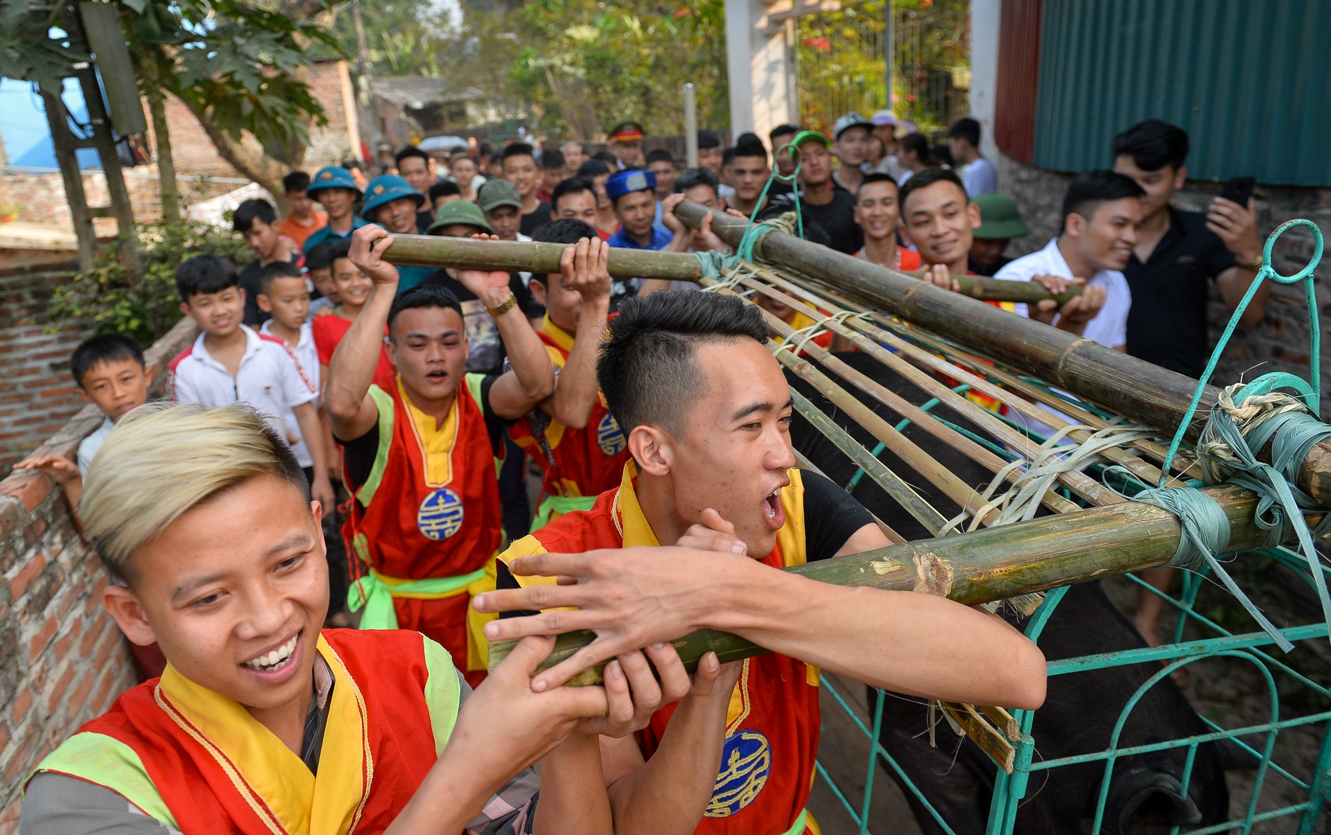 bat lon cau may anh 6