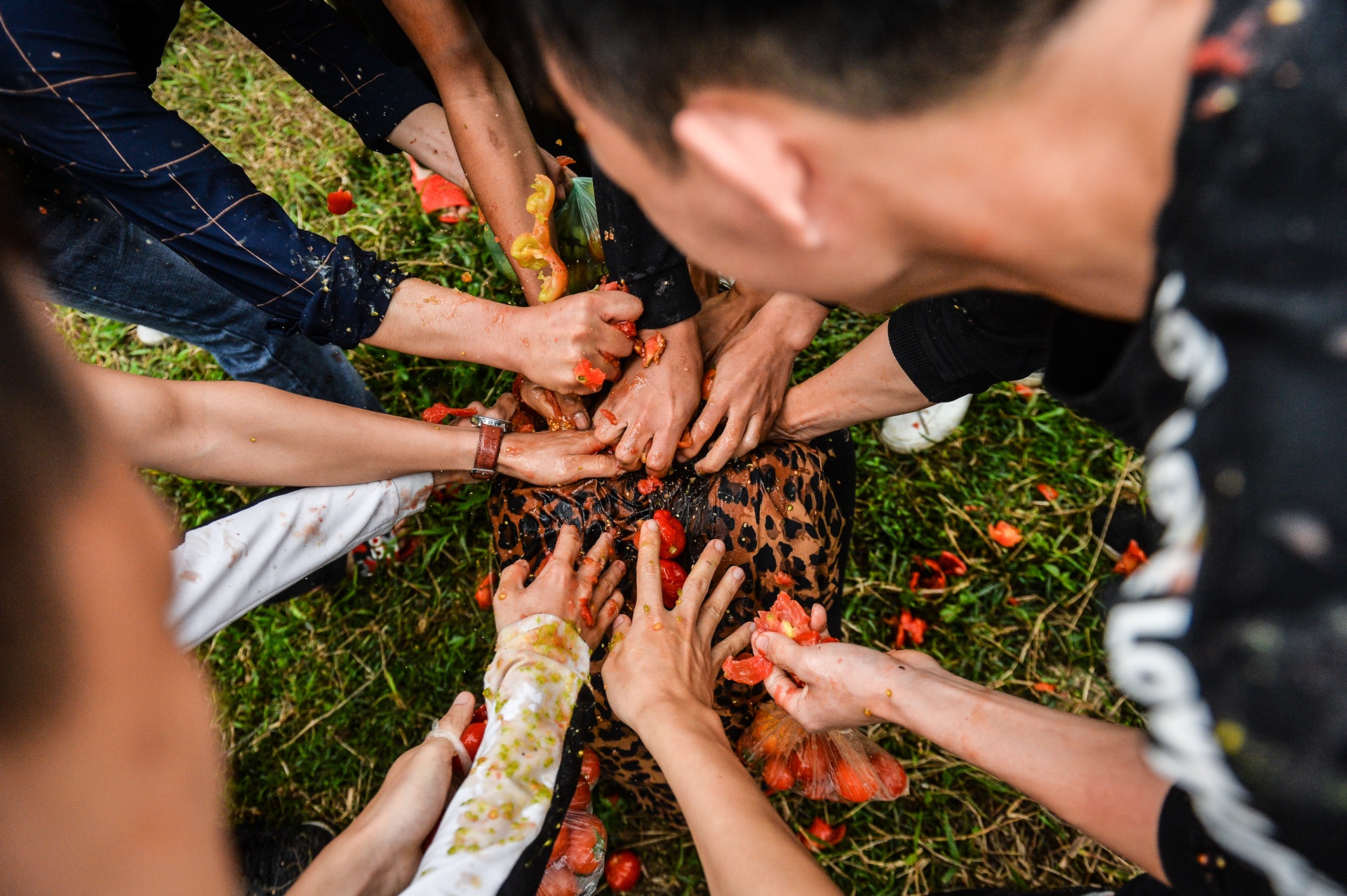le hoi nem ca chua Thanh Hoa anh 9
