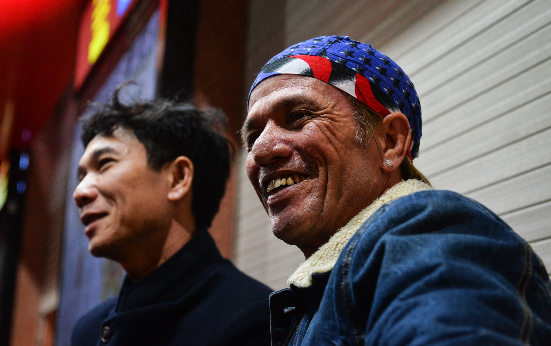 ba bau cho de xep hang mua vang anh 2