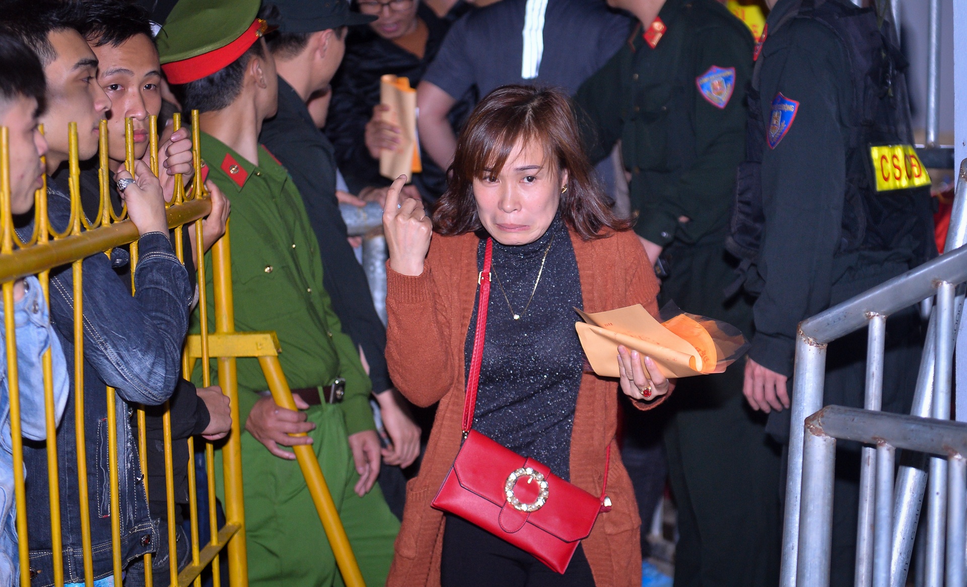 xin an den tran anh 9