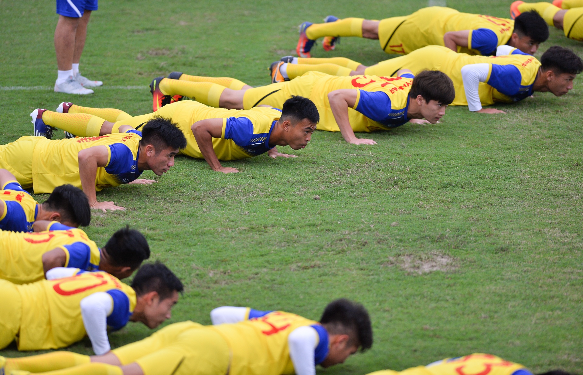 cau thu u23 Viet Nam vat va vi chong day anh 2