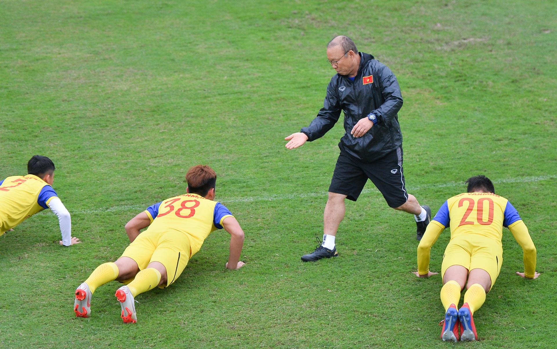 cau thu u23 Viet Nam vat va vi chong day anh 4