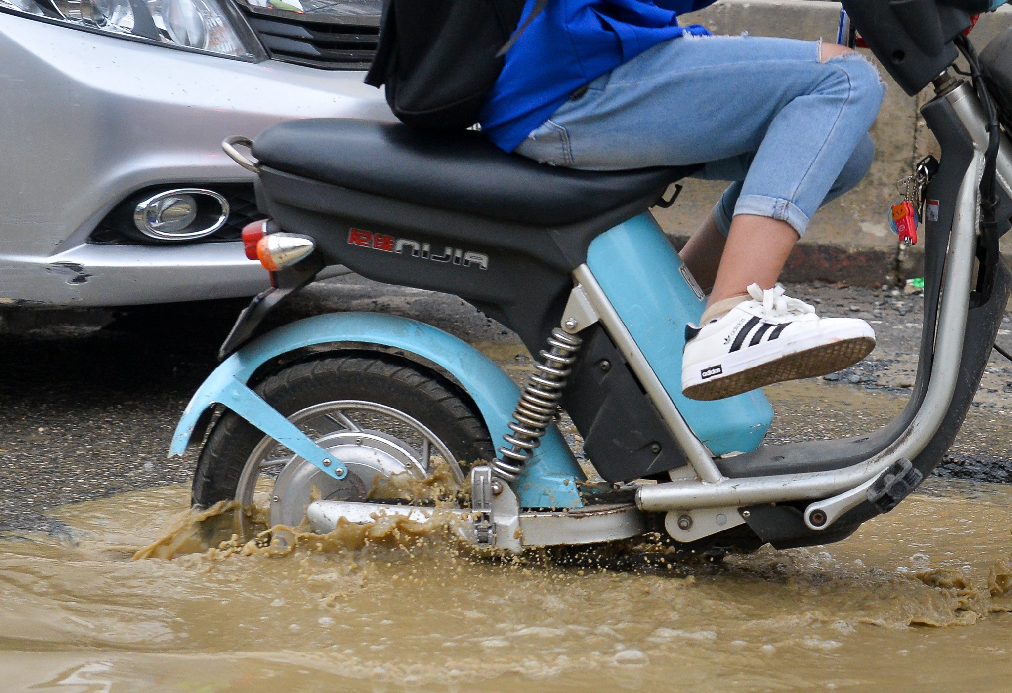 Duong Truong Chinh ngap o voi anh 4