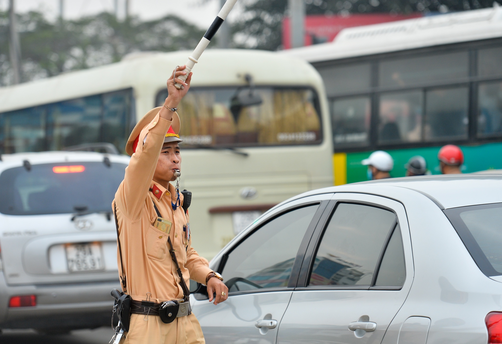 Duong Truong Chinh ngap o voi anh 11