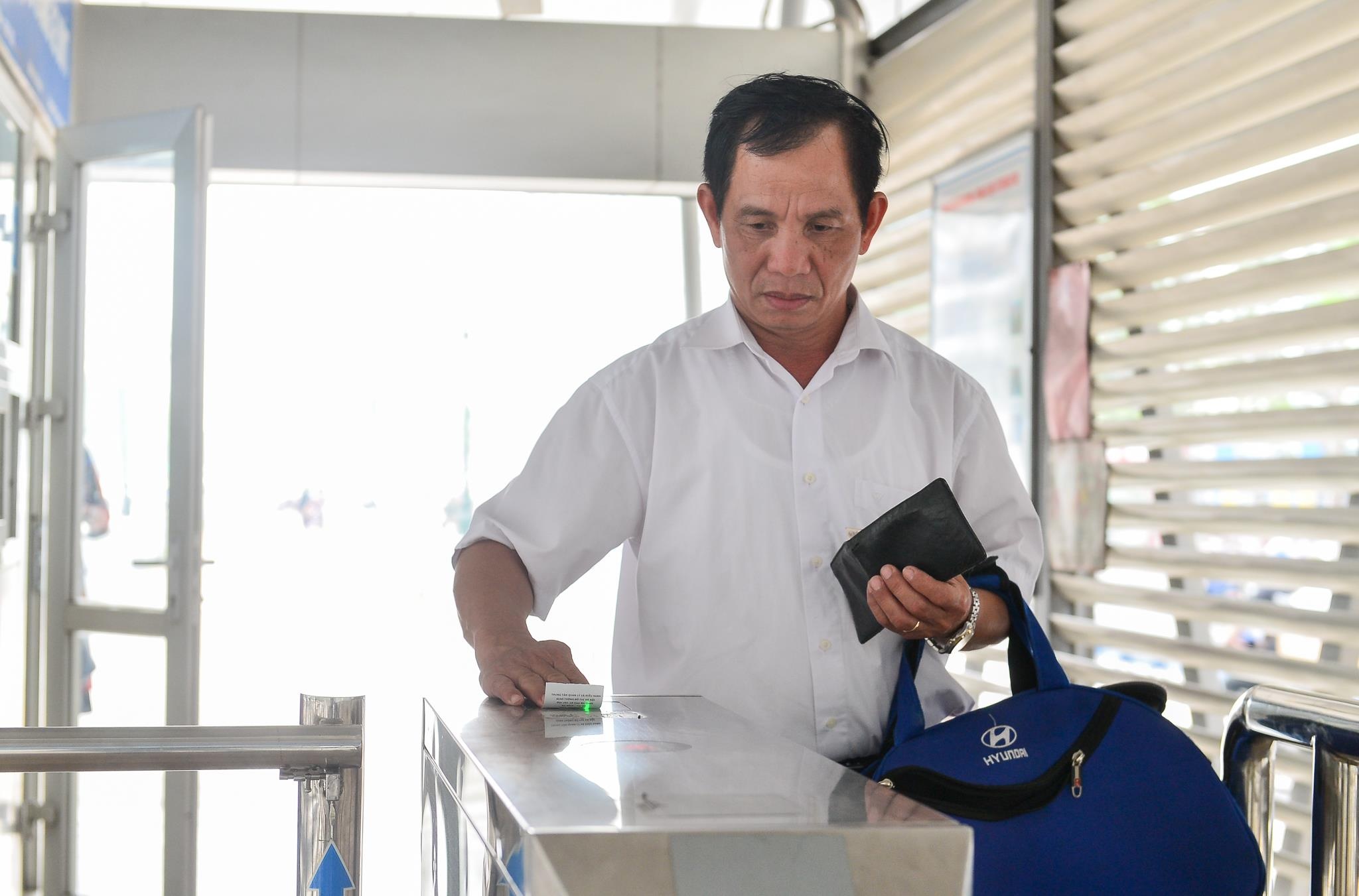 duong thi diem cam xe may anh 12