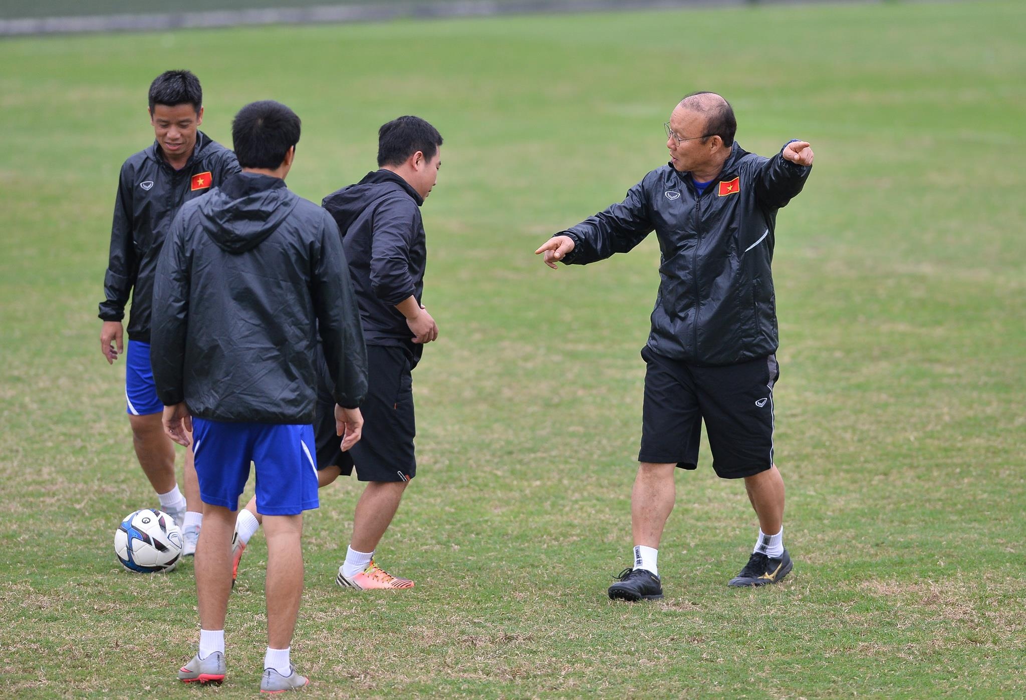 Quang Hai ngung tap anh 11