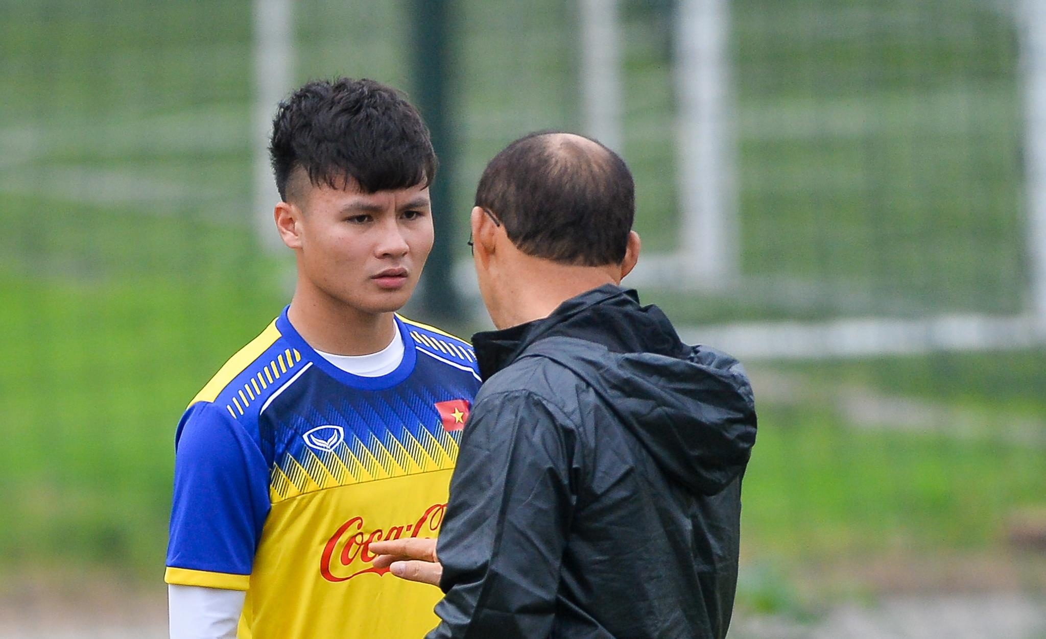 Quang Hai ngung tap anh 4