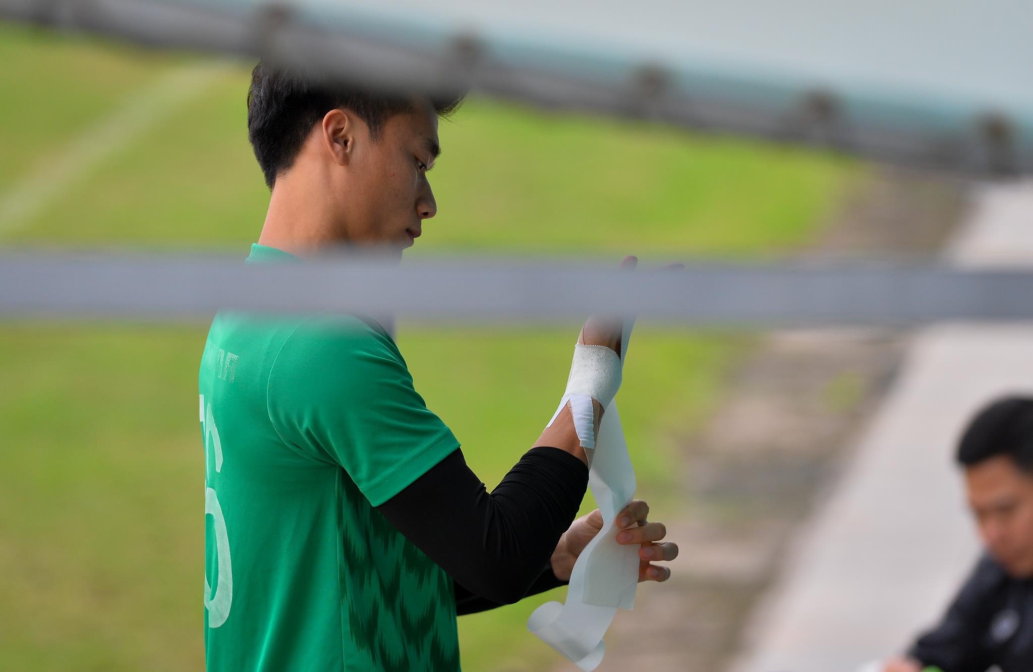 Bui Tien Dung bang bo co tay anh 3