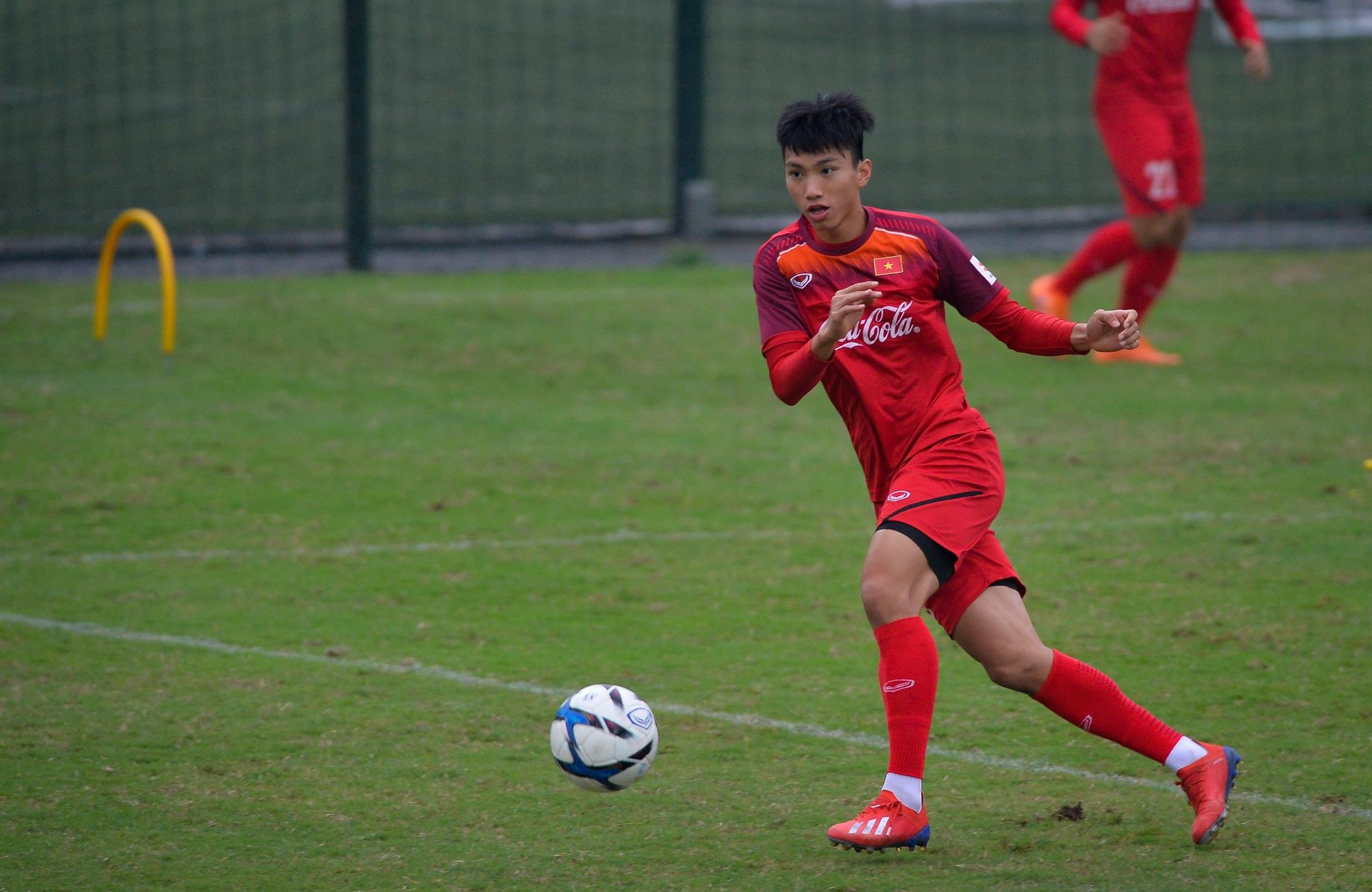 Bui Tien Dung bang bo co tay anh 9