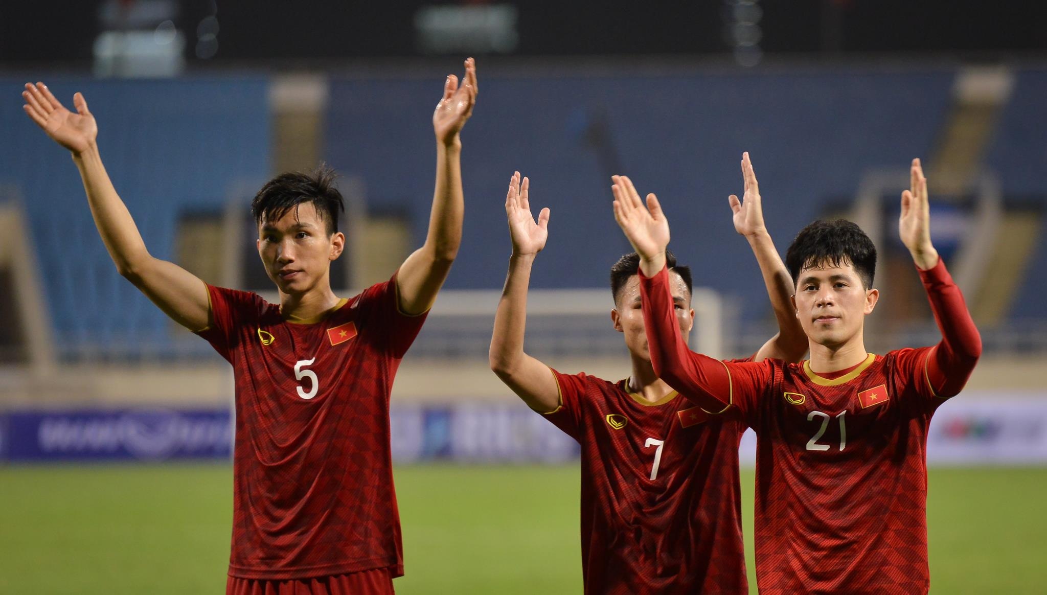 giup do cau thu Brubei anh 5