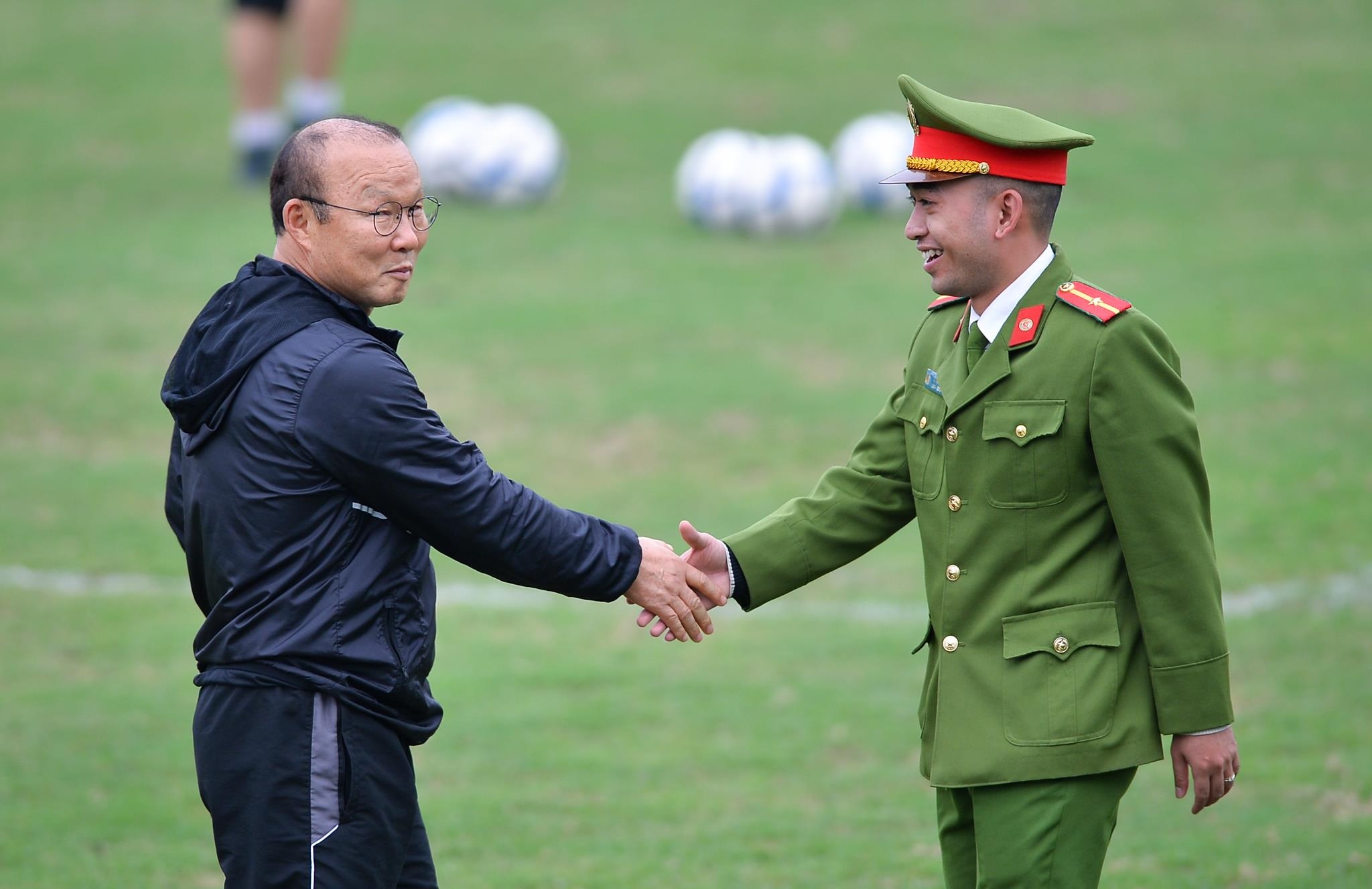 Ahn Jung-Hwan den tham HLV Park Hang-seo anh 8