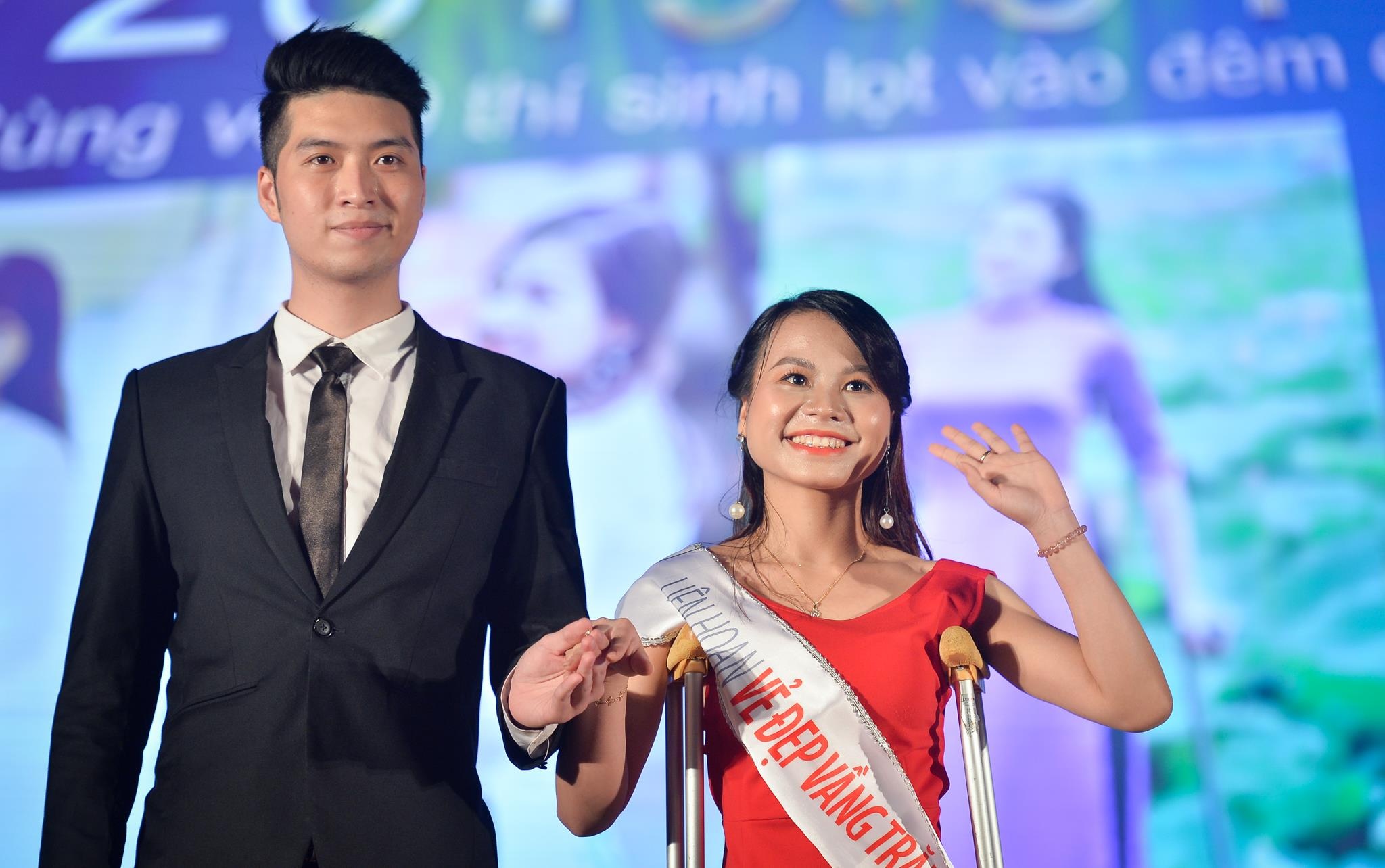 hoa khôi Vẻ đẹp Vầng trăng khuyết ảnh 7 hoa khoi Ve dep Vang trang khuyet anh 7