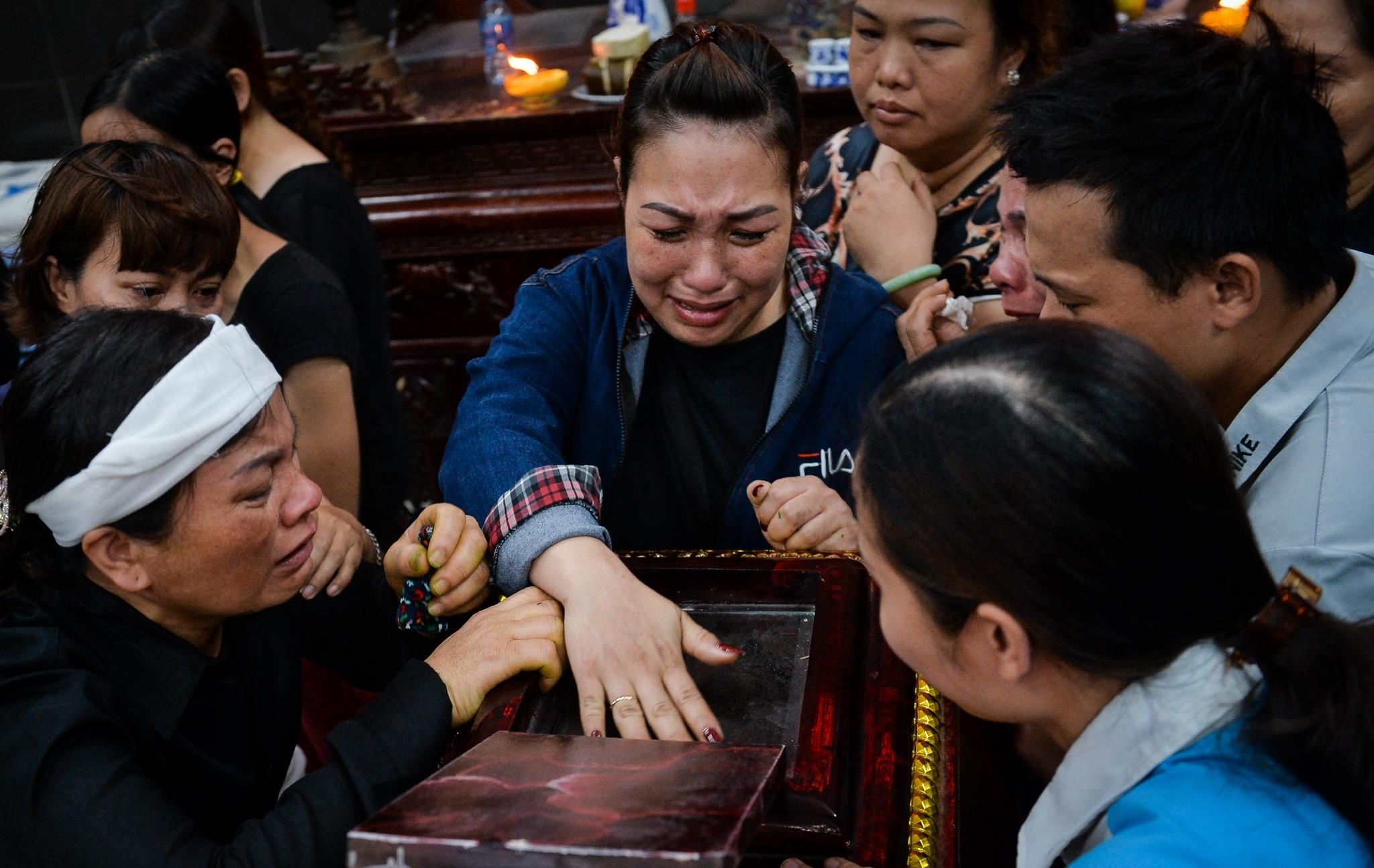 dam tang nu lao cong bi xe Huyndai tong lien hoan anh 8